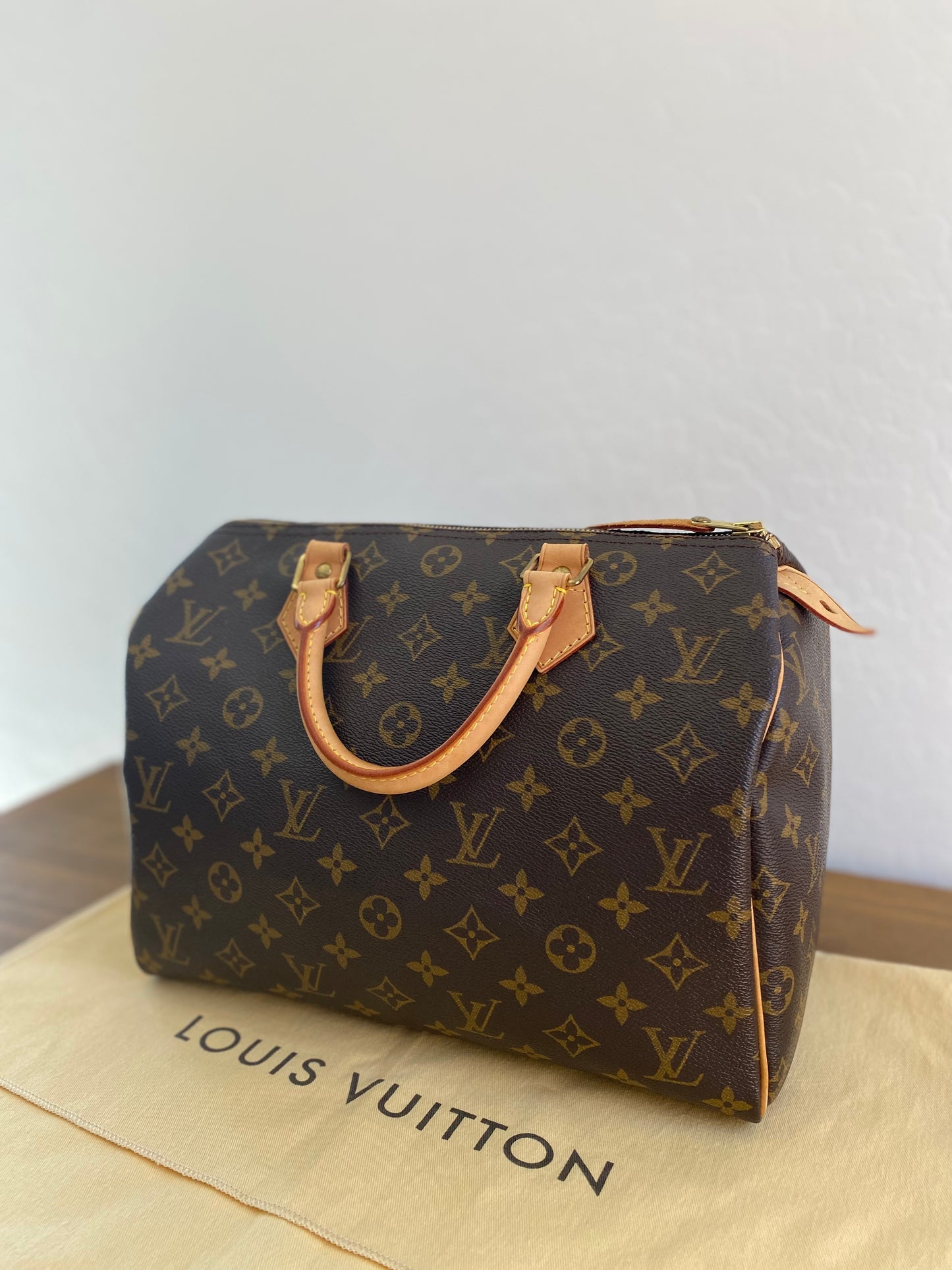 Louis Vuitton Monogram Speedy 30