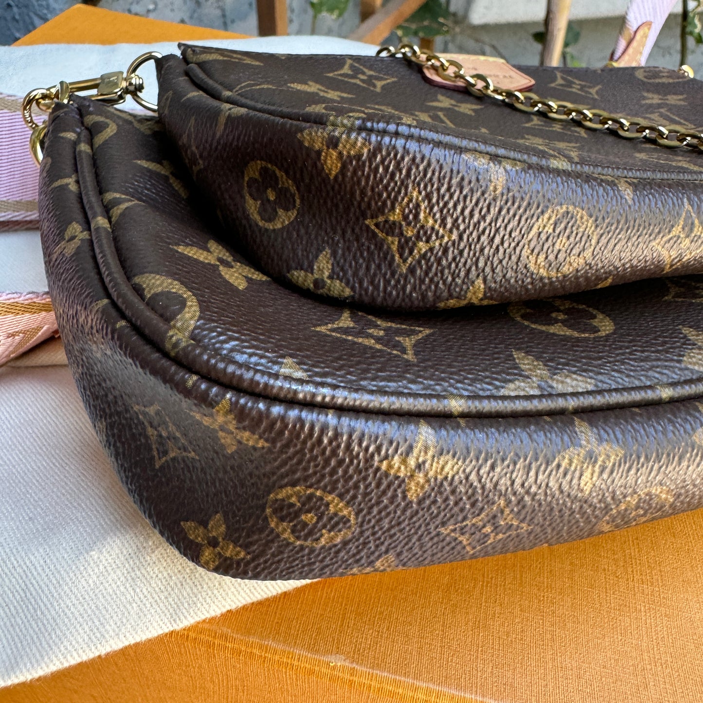 Louis Vuitton Multi Pochette Accessoires Monogram Crossbody