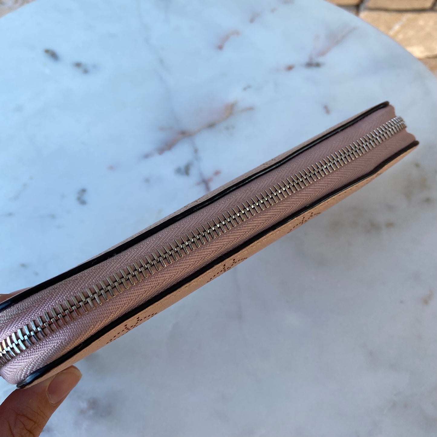 Louis Vuitton Mahina Leather Zippy Wallet