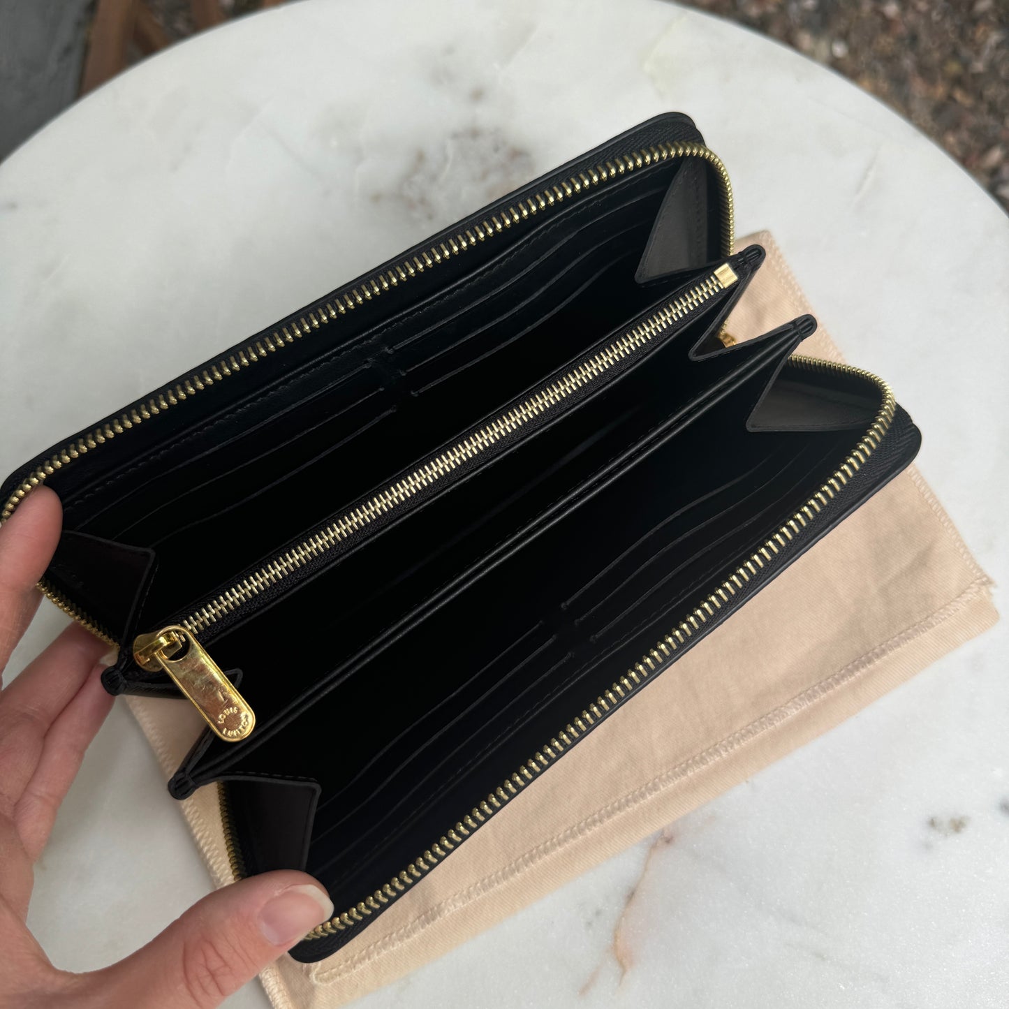 Louis Vuitton Mahina Leather Zippy Wallet NM