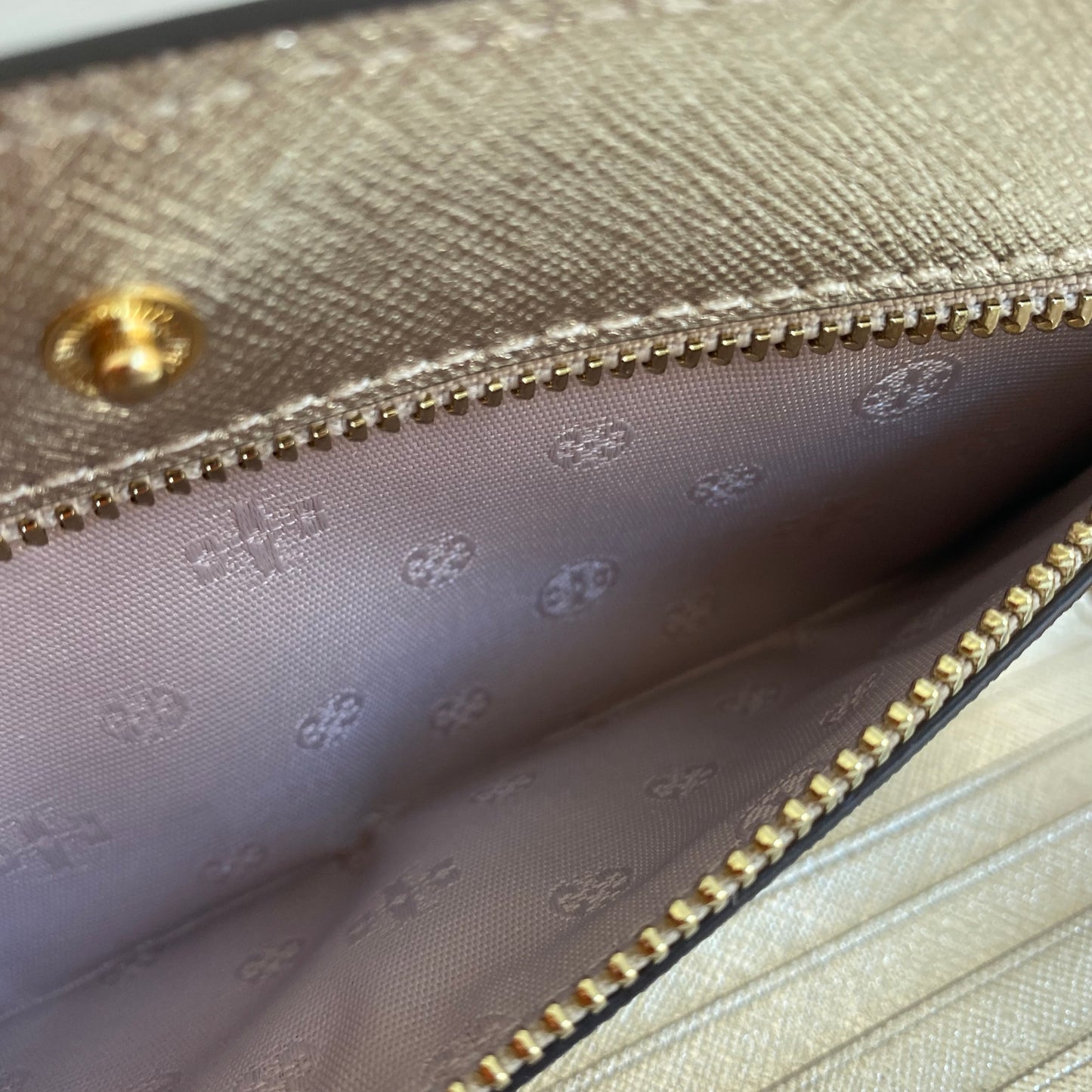 Tory Burch Emerson Slim Wristlet Envelope Wallet