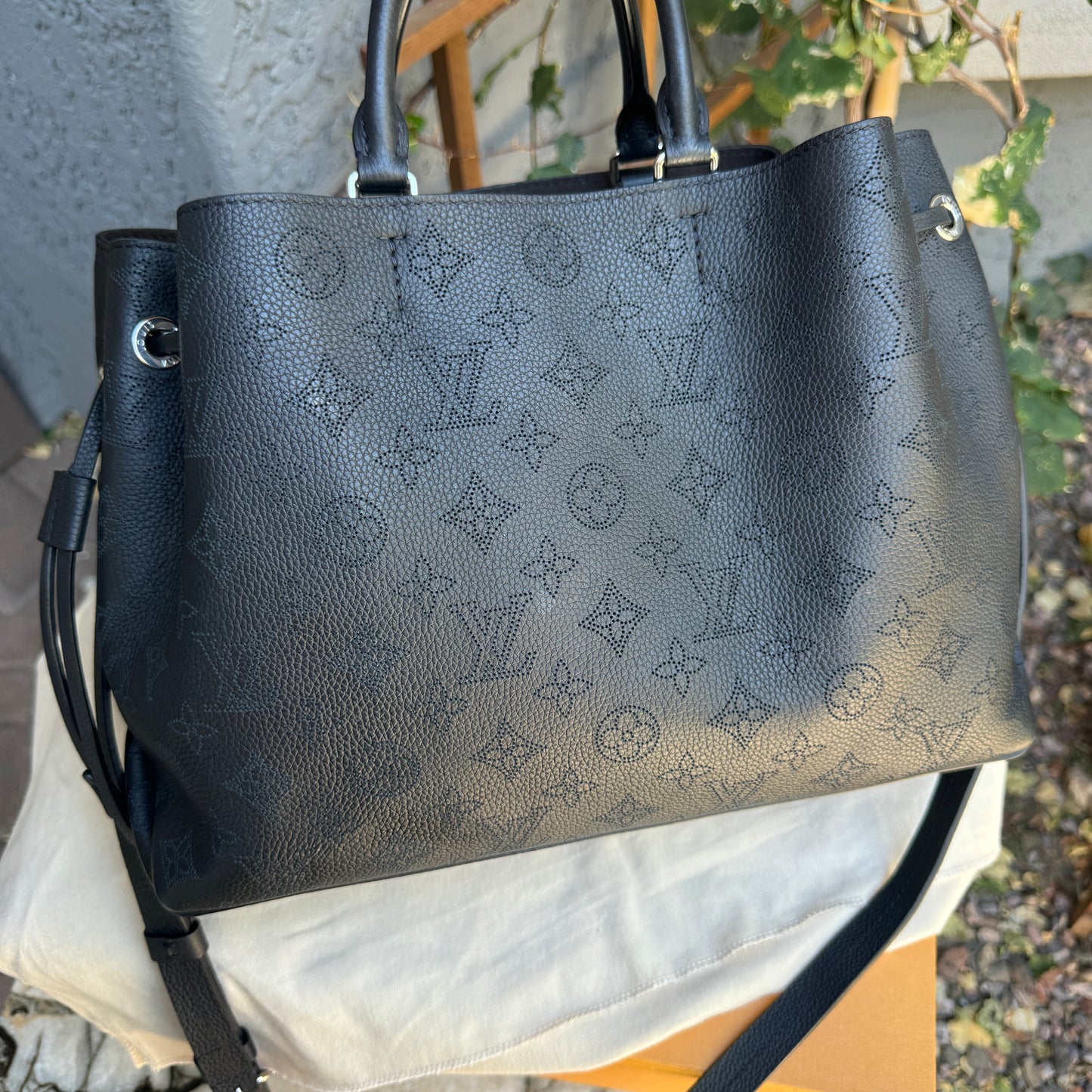 Louis Vuitton Mahina Leather Bella Tote