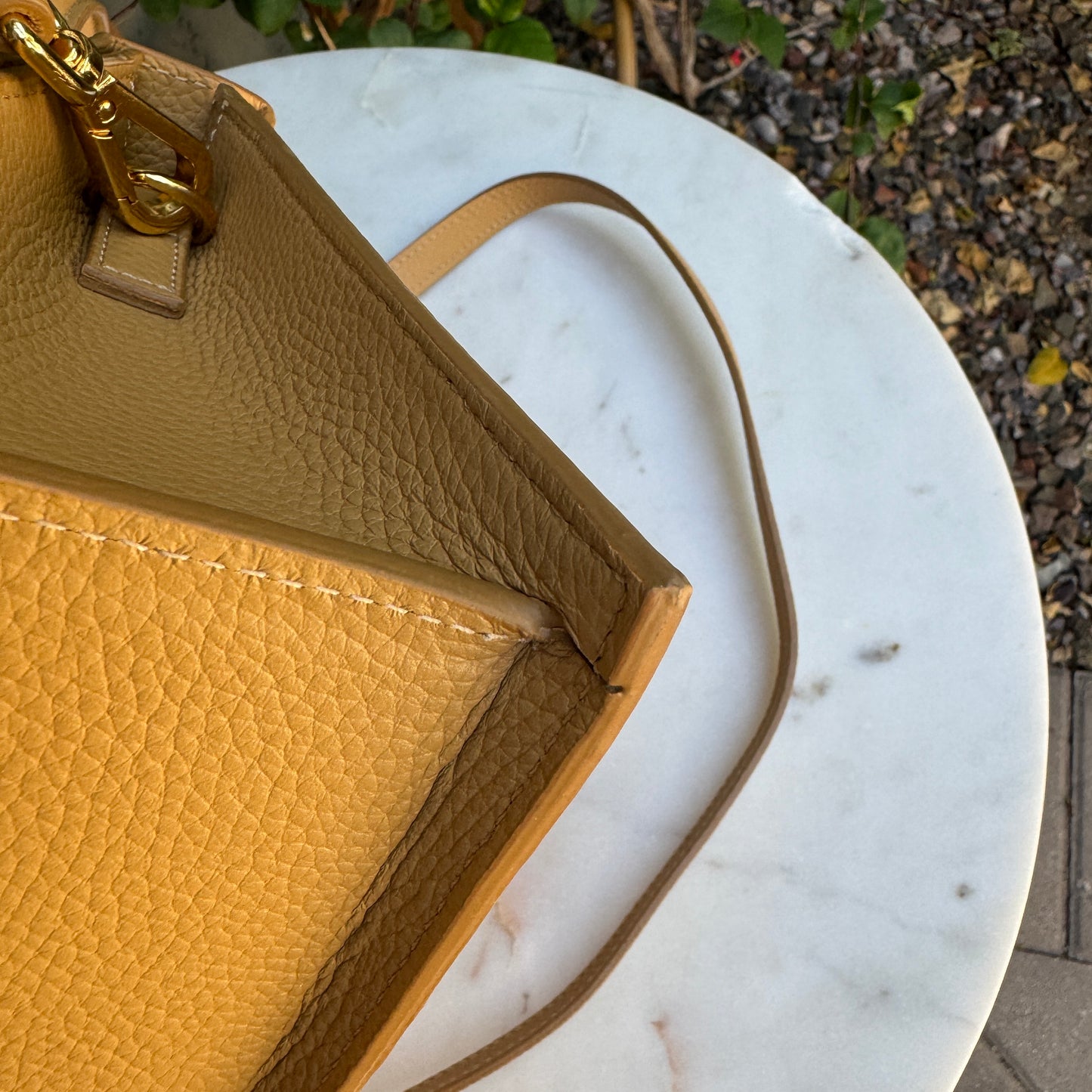 Jacquemus Le Grand Chiquito Top Handle Shoulder Bag