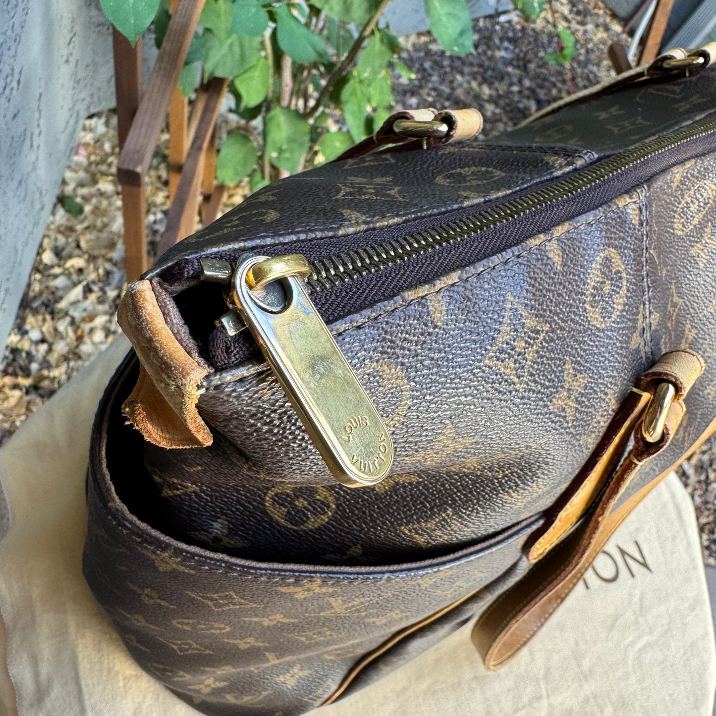 Louis Vuitton Monogram Totally GM Shoulder Bag