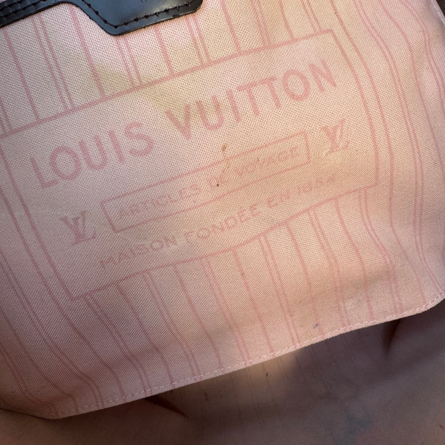 Louis Vuitton Damier Ebene Neverfull MM