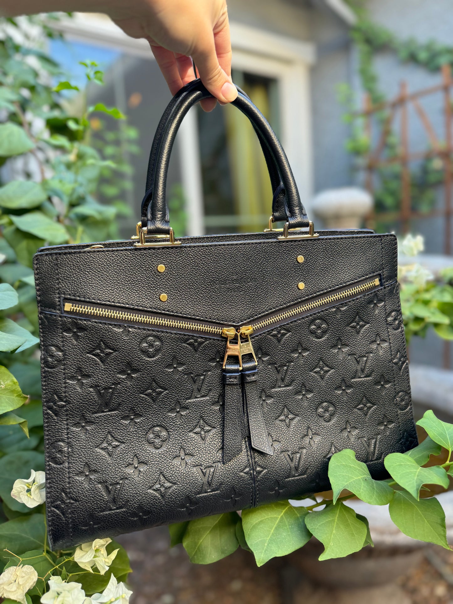 Louis Vuitton Empreinte Sully MM