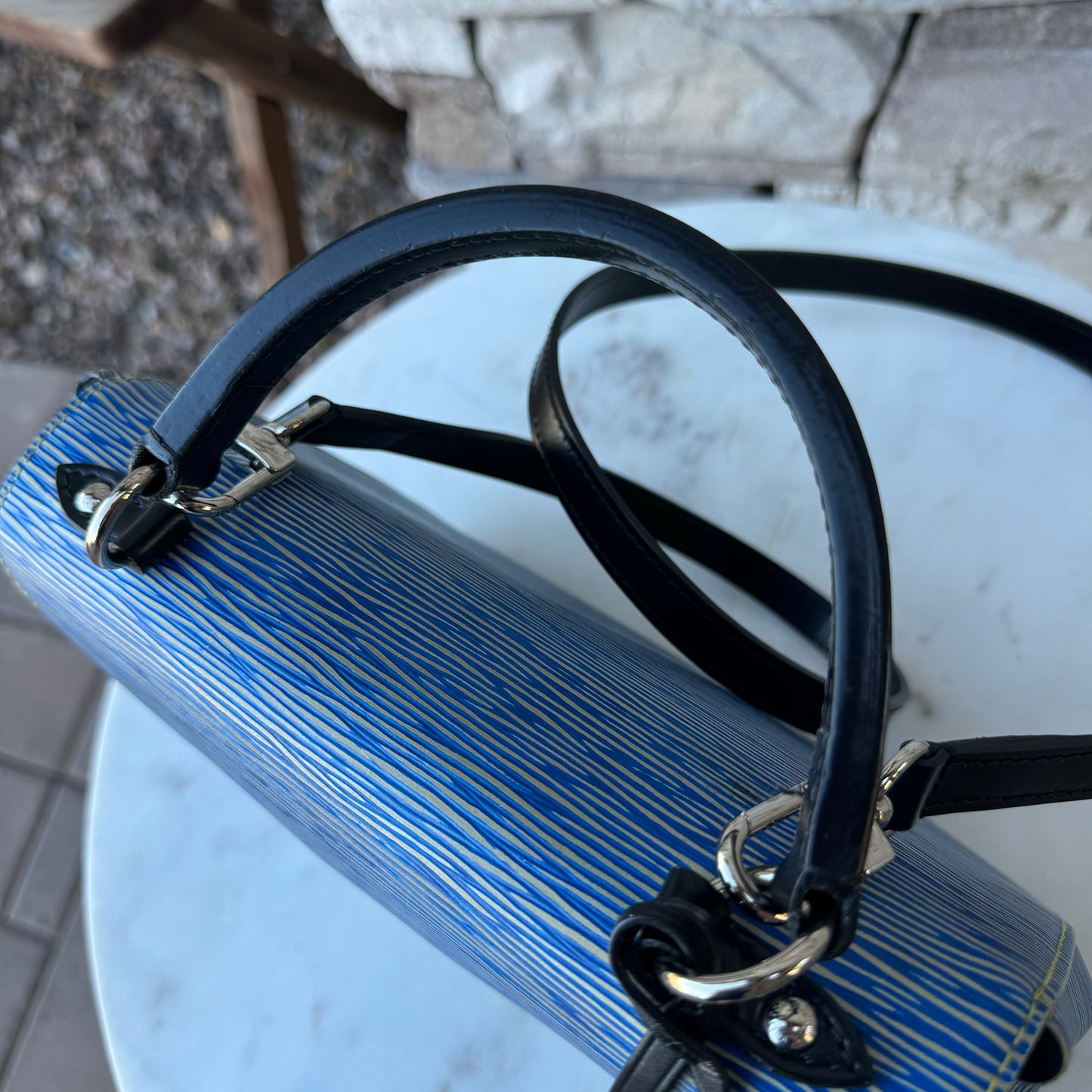 Louis Vuitton Epi Cluny MM