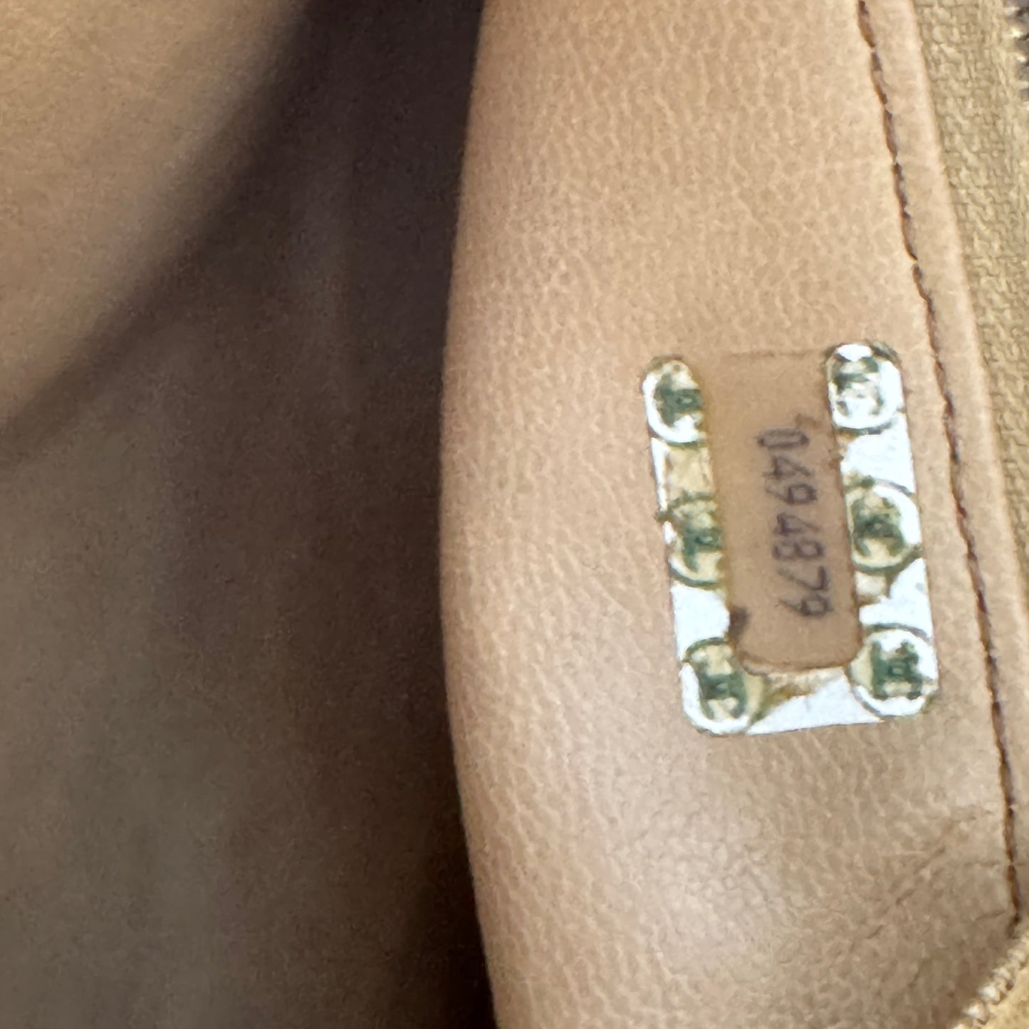 Chanel Vintage CC Chain Leather Shoulder Bag