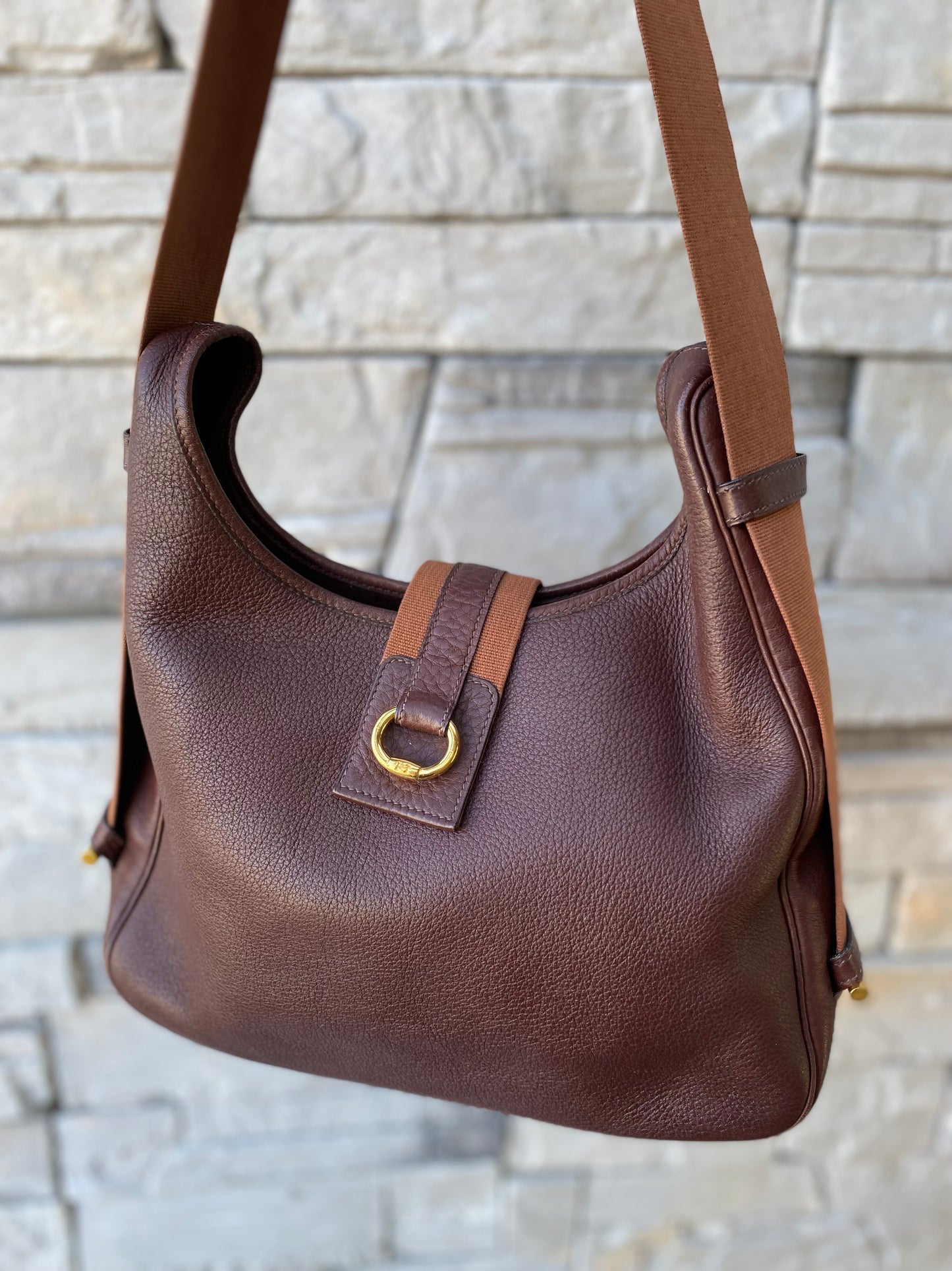 Hermès Tsako Marron Fonce Clemence Leather Shoulder Bag