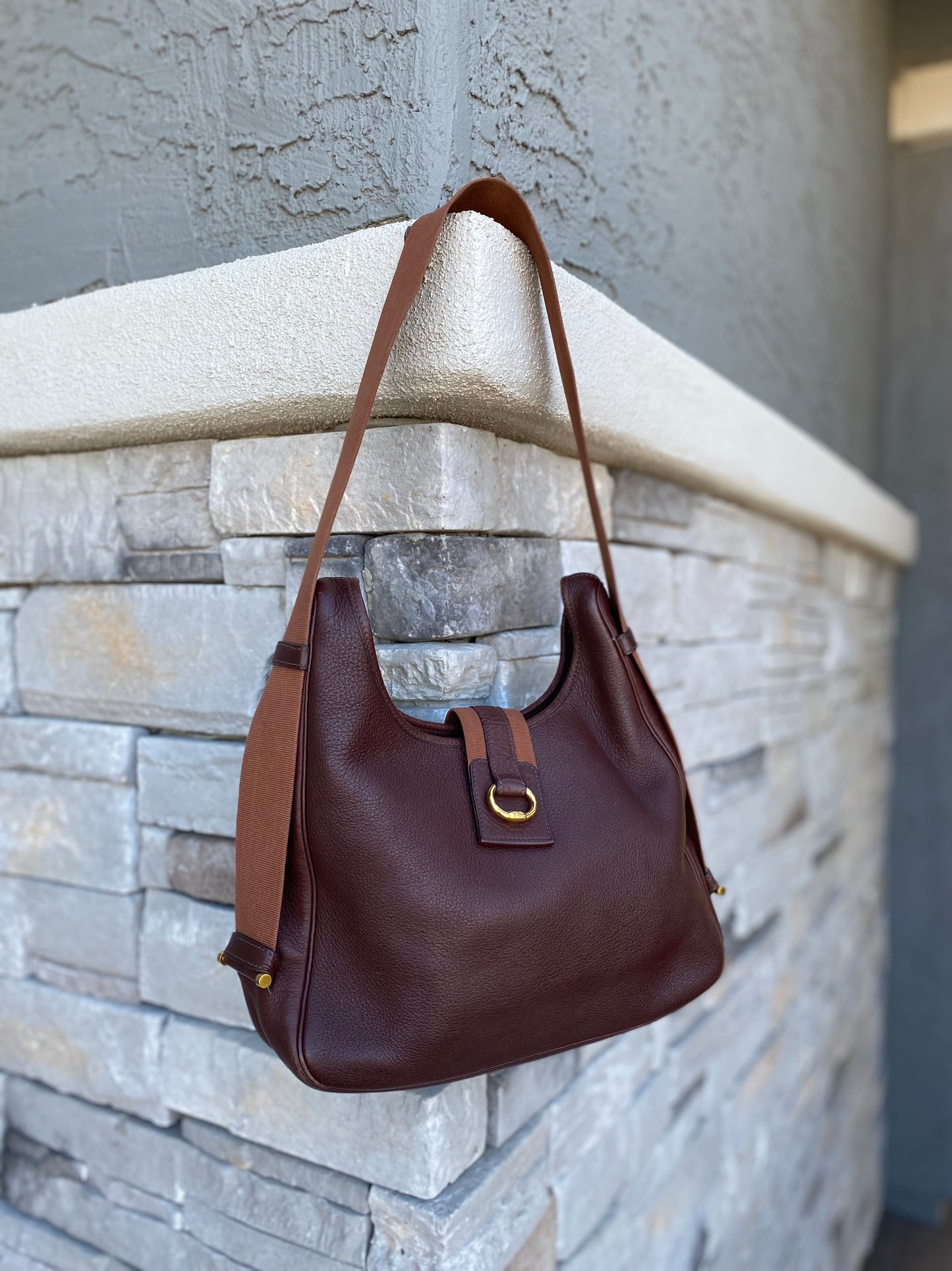 Hermès Tsako Marron Fonce Clemence Leather Shoulder Bag