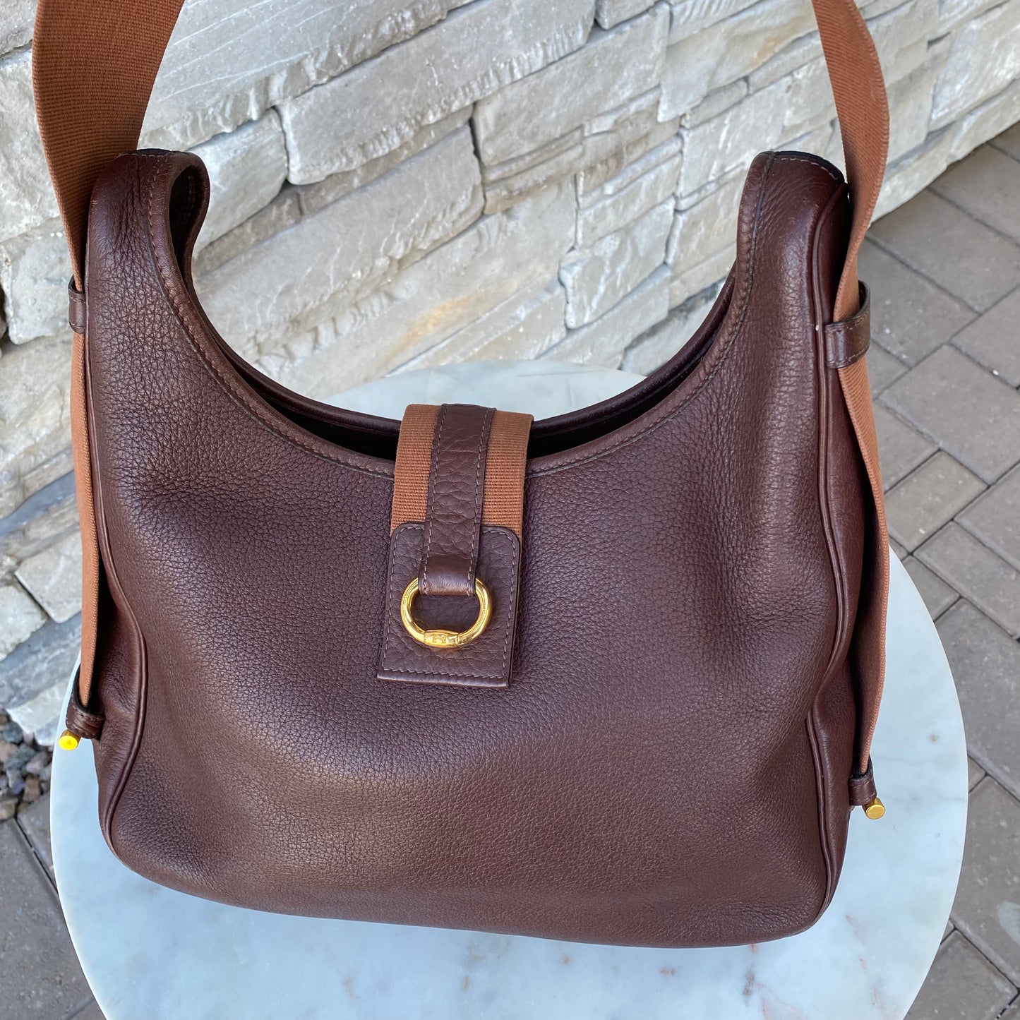 Hermès Tsako Marron Fonce Clemence Leather Shoulder Bag