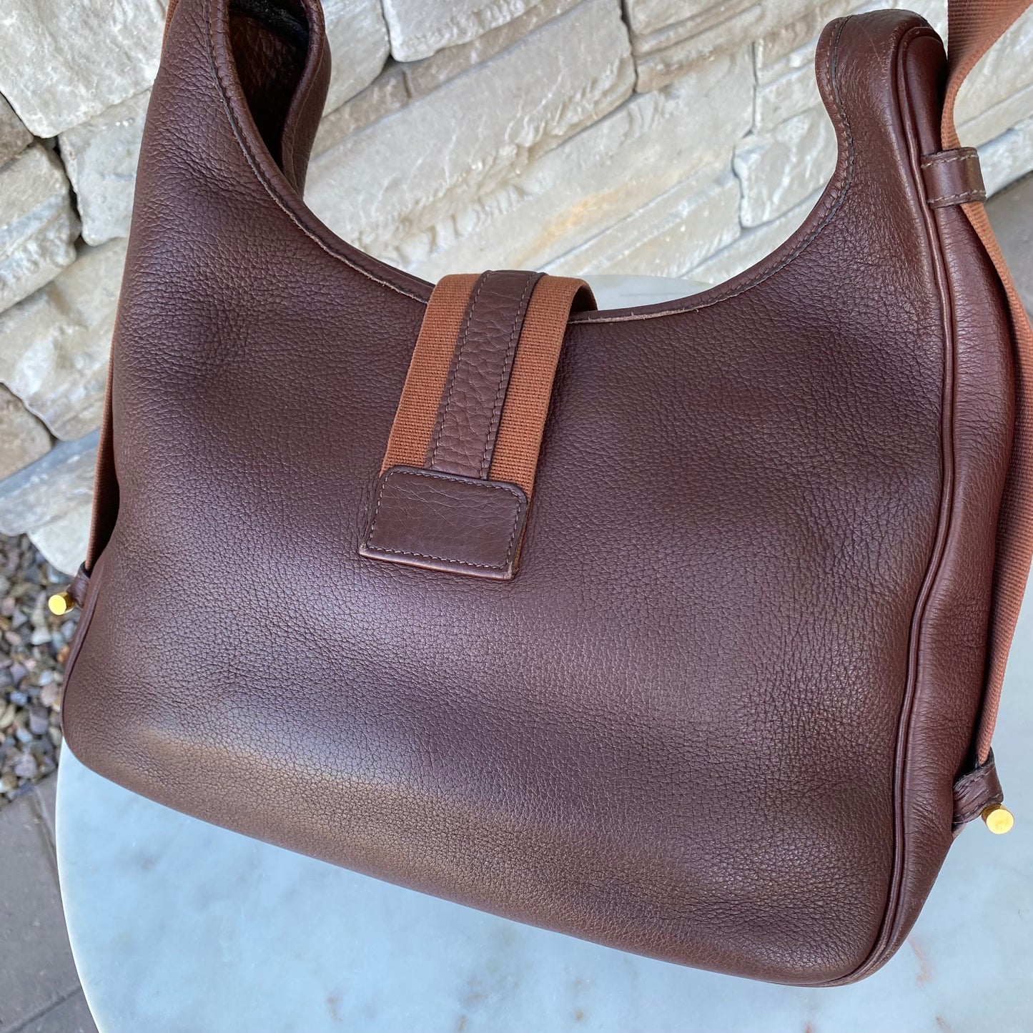 Hermès Tsako Marron Fonce Clemence Leather Shoulder Bag
