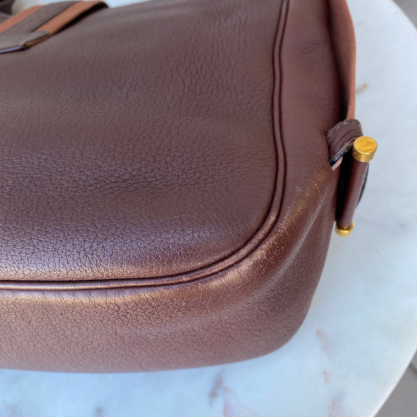 Hermès Tsako Marron Fonce Clemence Leather Shoulder Bag