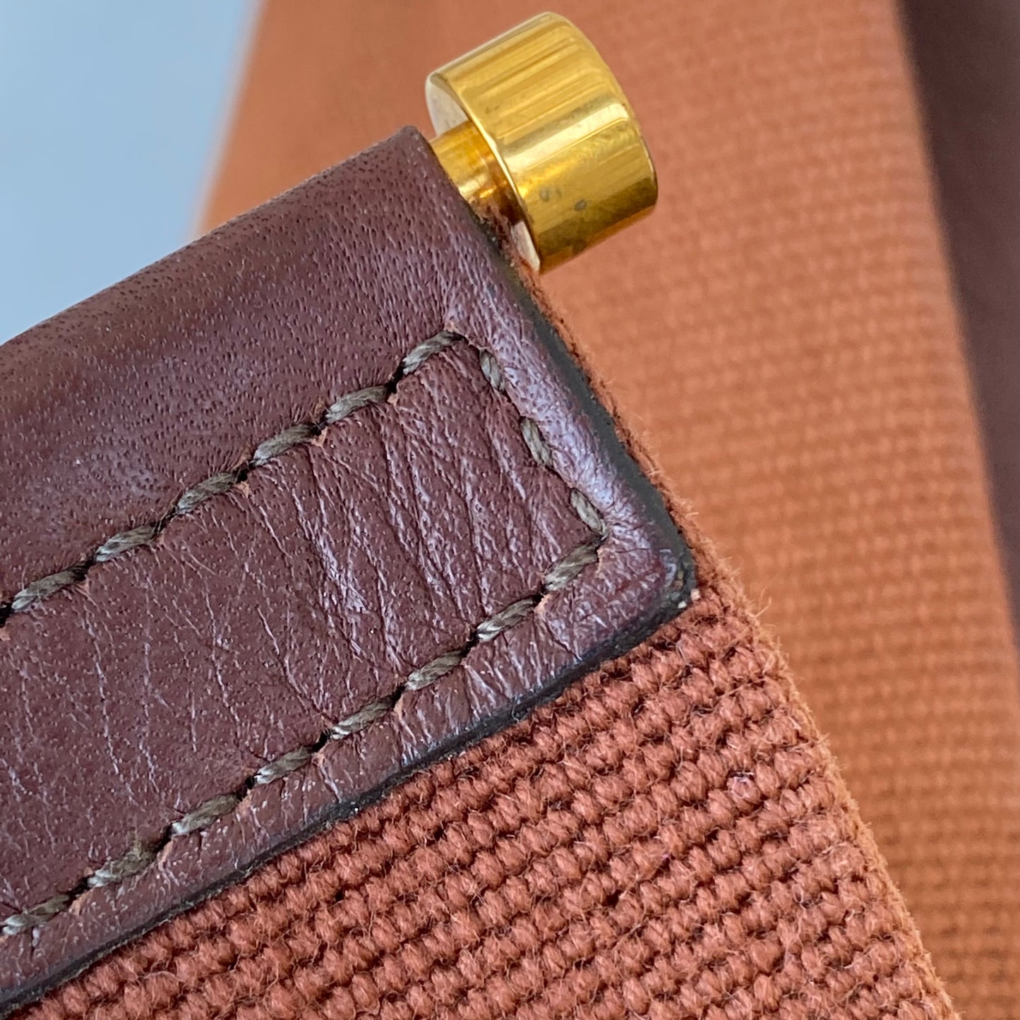 Hermès Tsako Marron Fonce Clemence Leather Shoulder Bag