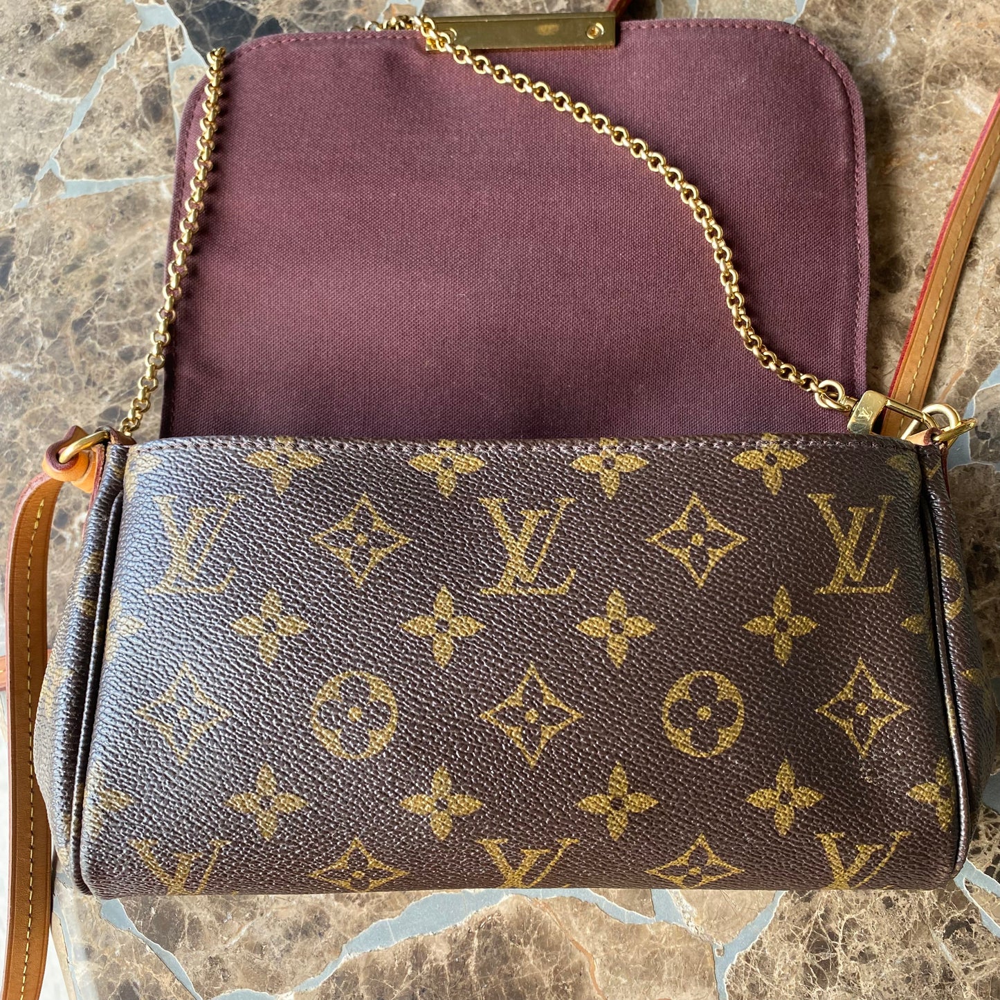 Louis Vuitton Monogram Favorite PM Clutch Crossbody