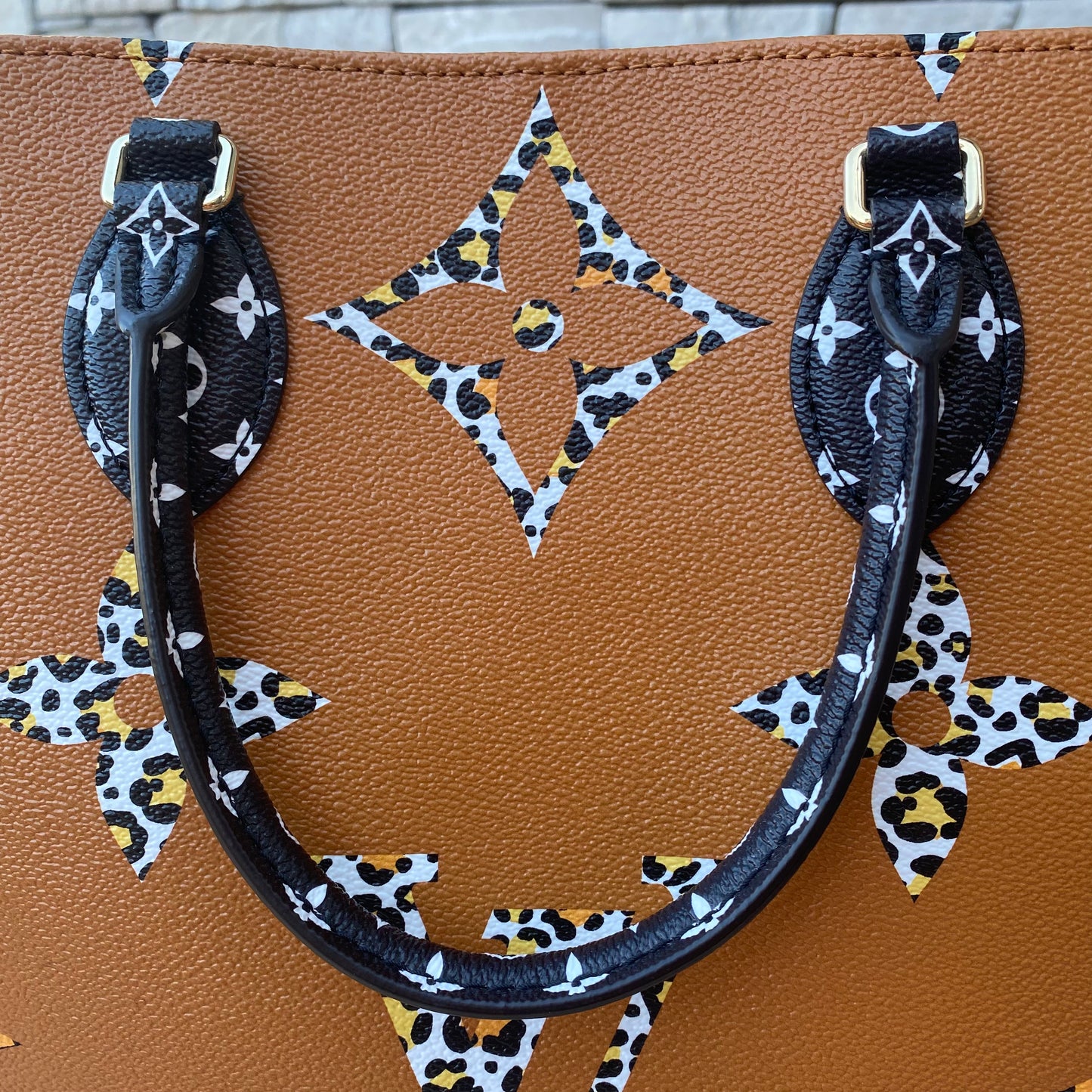 Louis Vuitton Giant Jungle Onthego GM