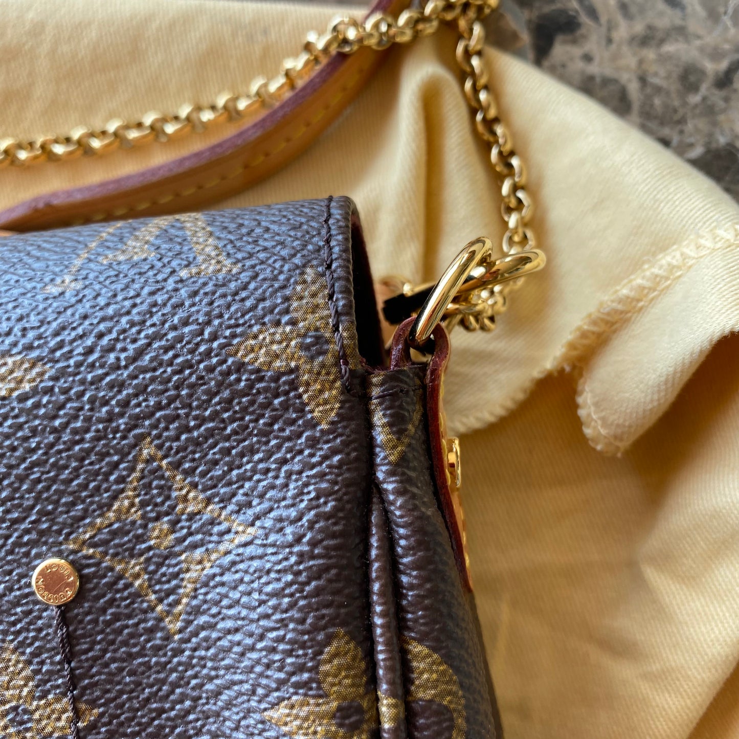 Louis Vuitton Monogram Favorite PM Clutch Crossbody