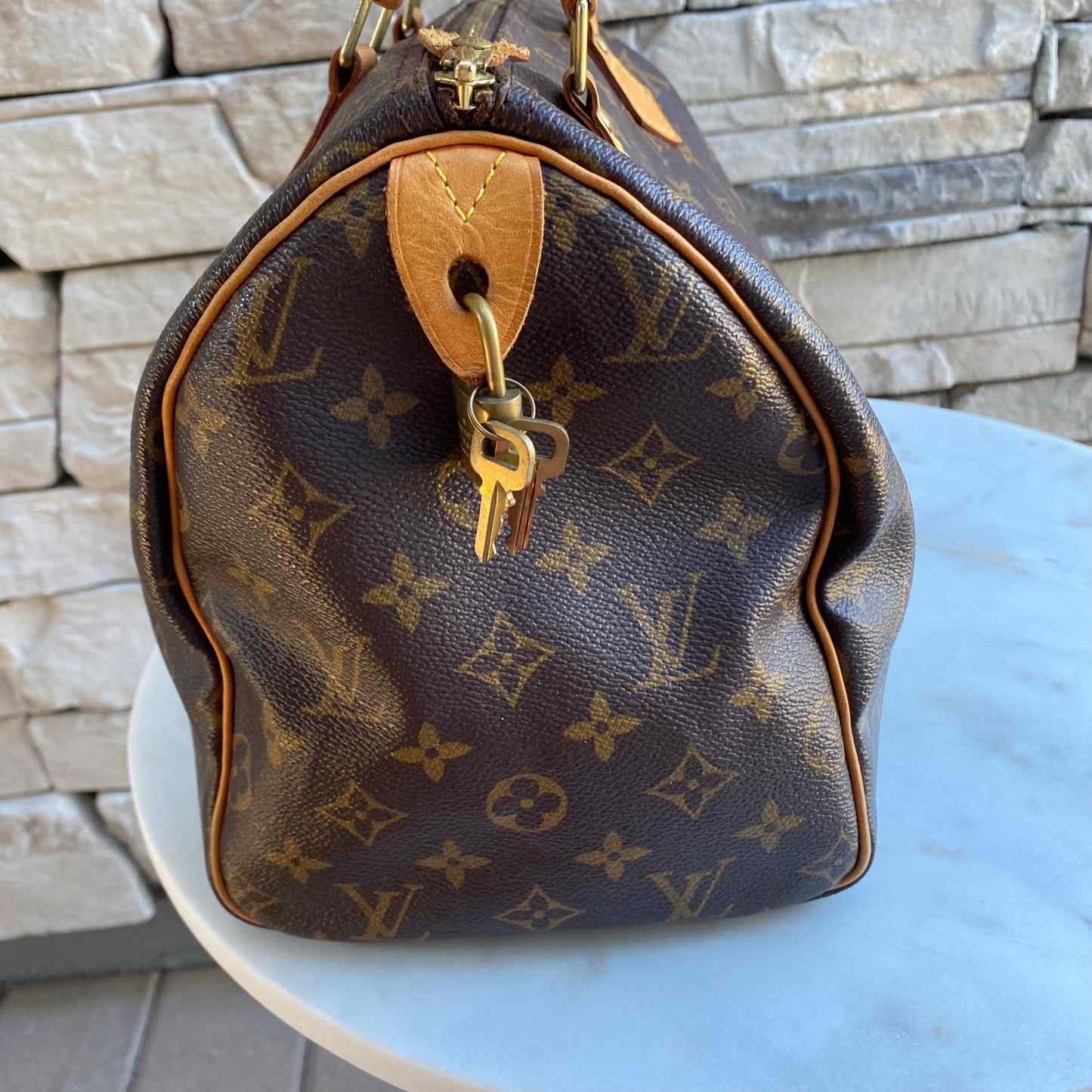 Louis Vuitton Monogram Speedy 30