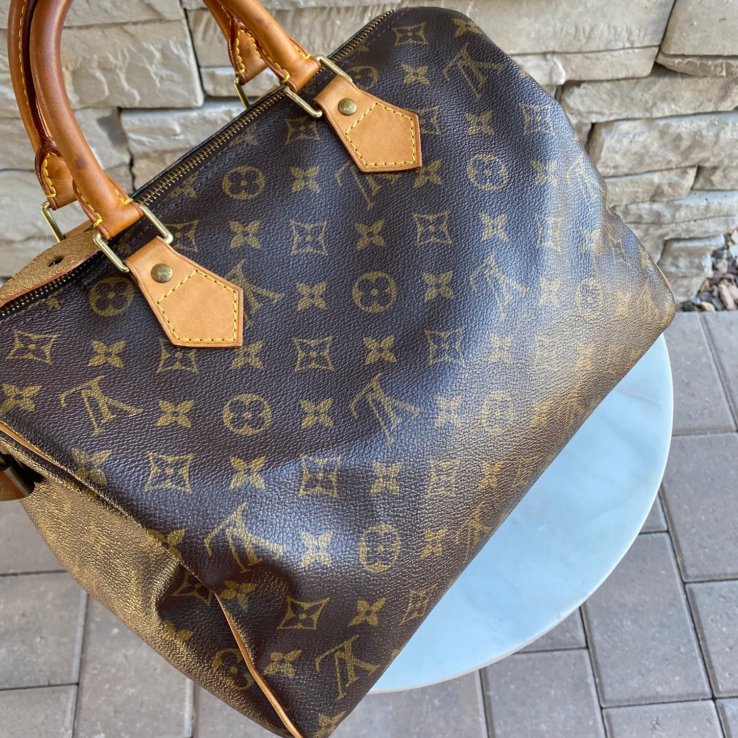 Louis Vuitton Monogram Speedy 30