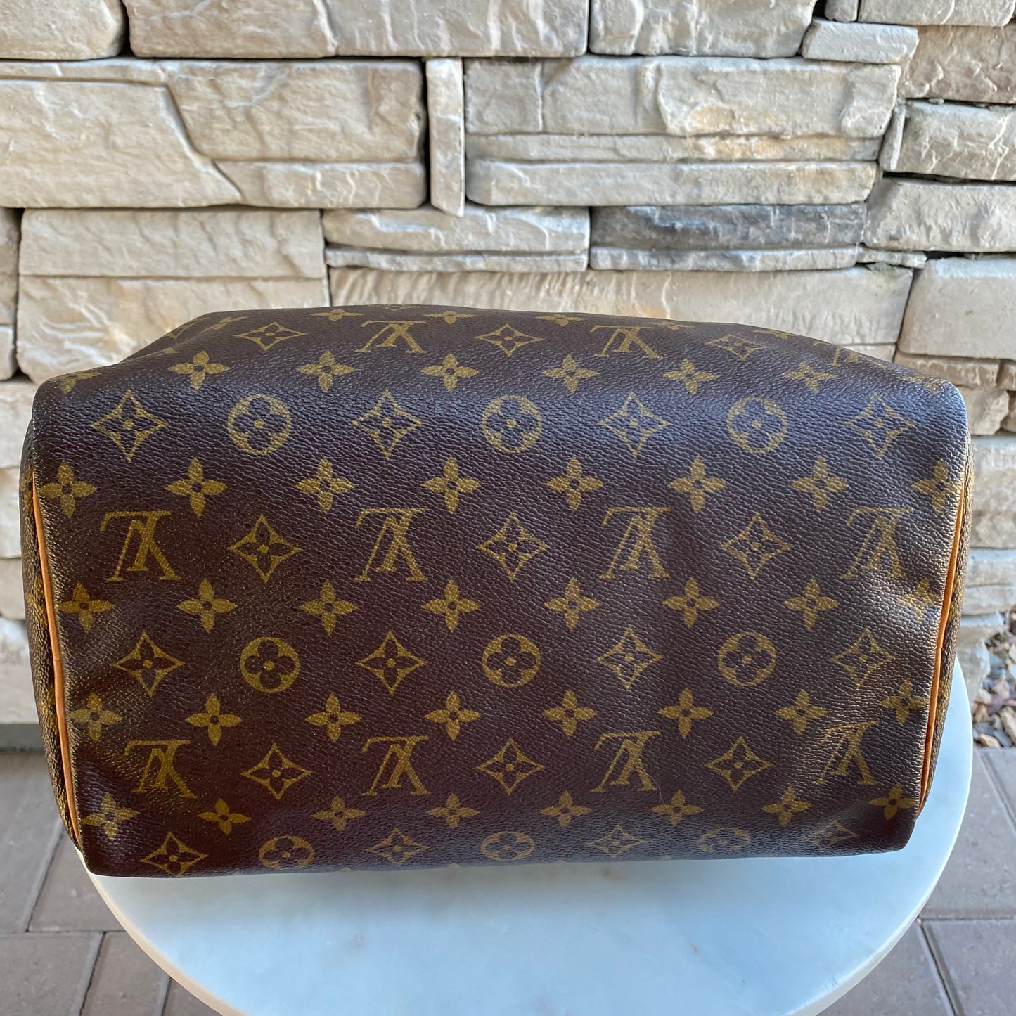 Louis Vuitton Monogram Speedy 30