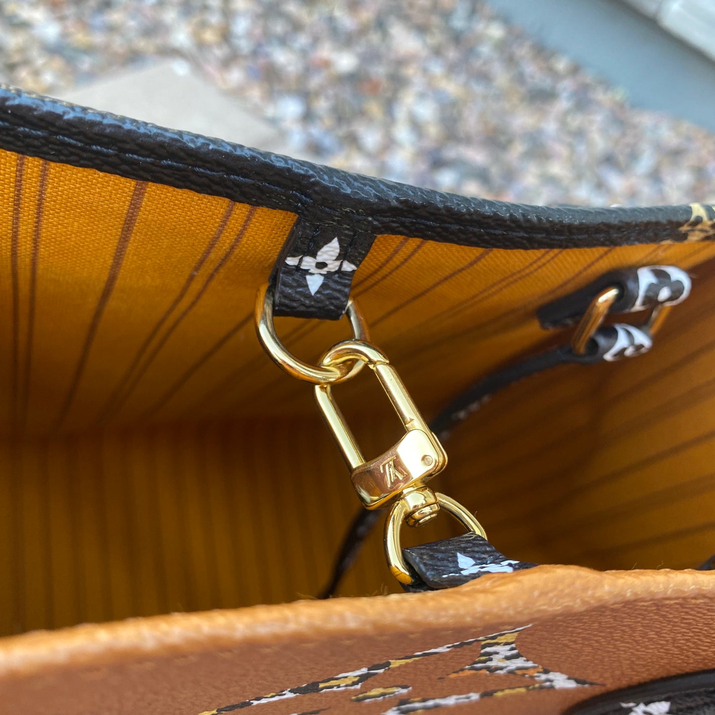 Louis Vuitton Giant Jungle Onthego GM