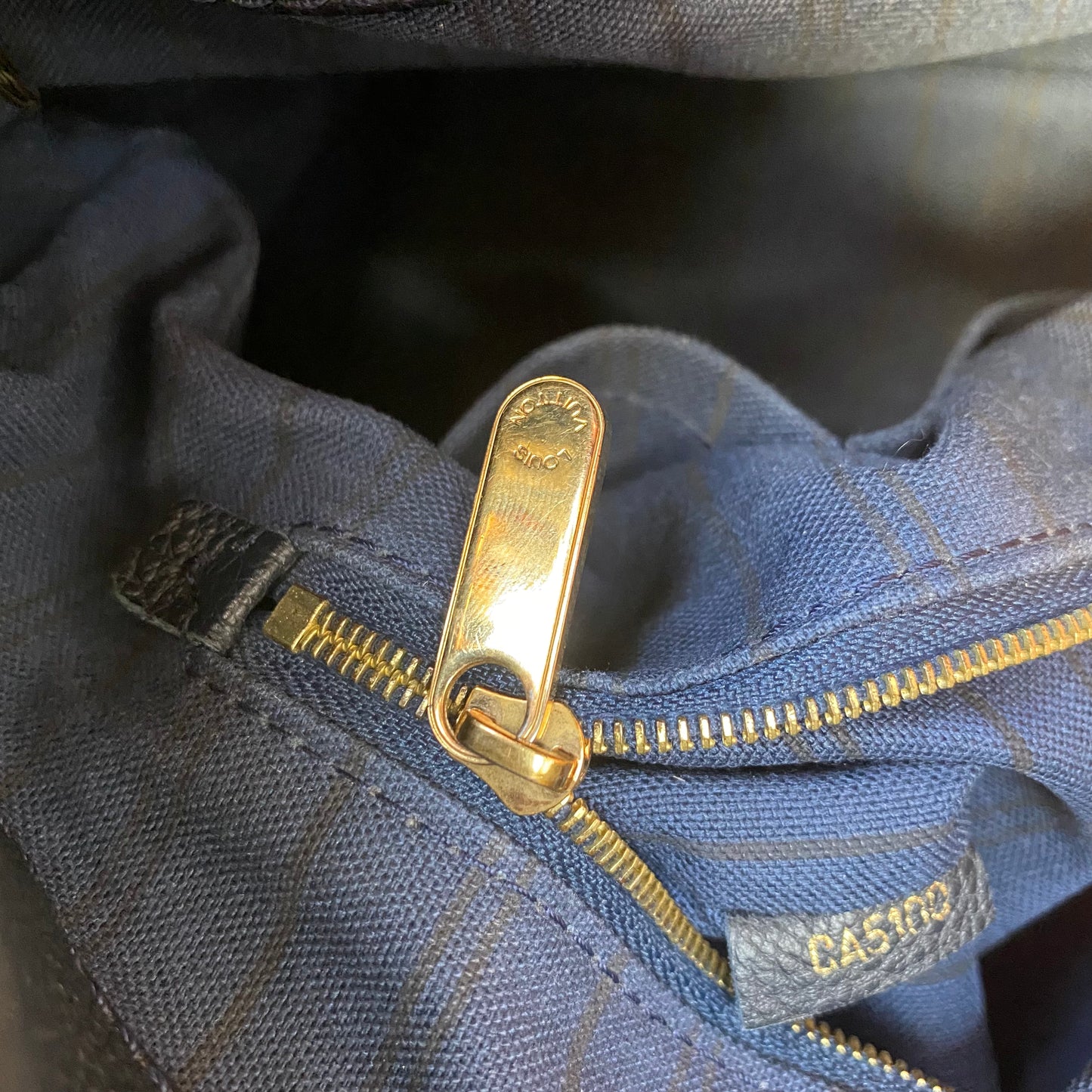 Louis Vuitton Empreinte Leather Artsy MM