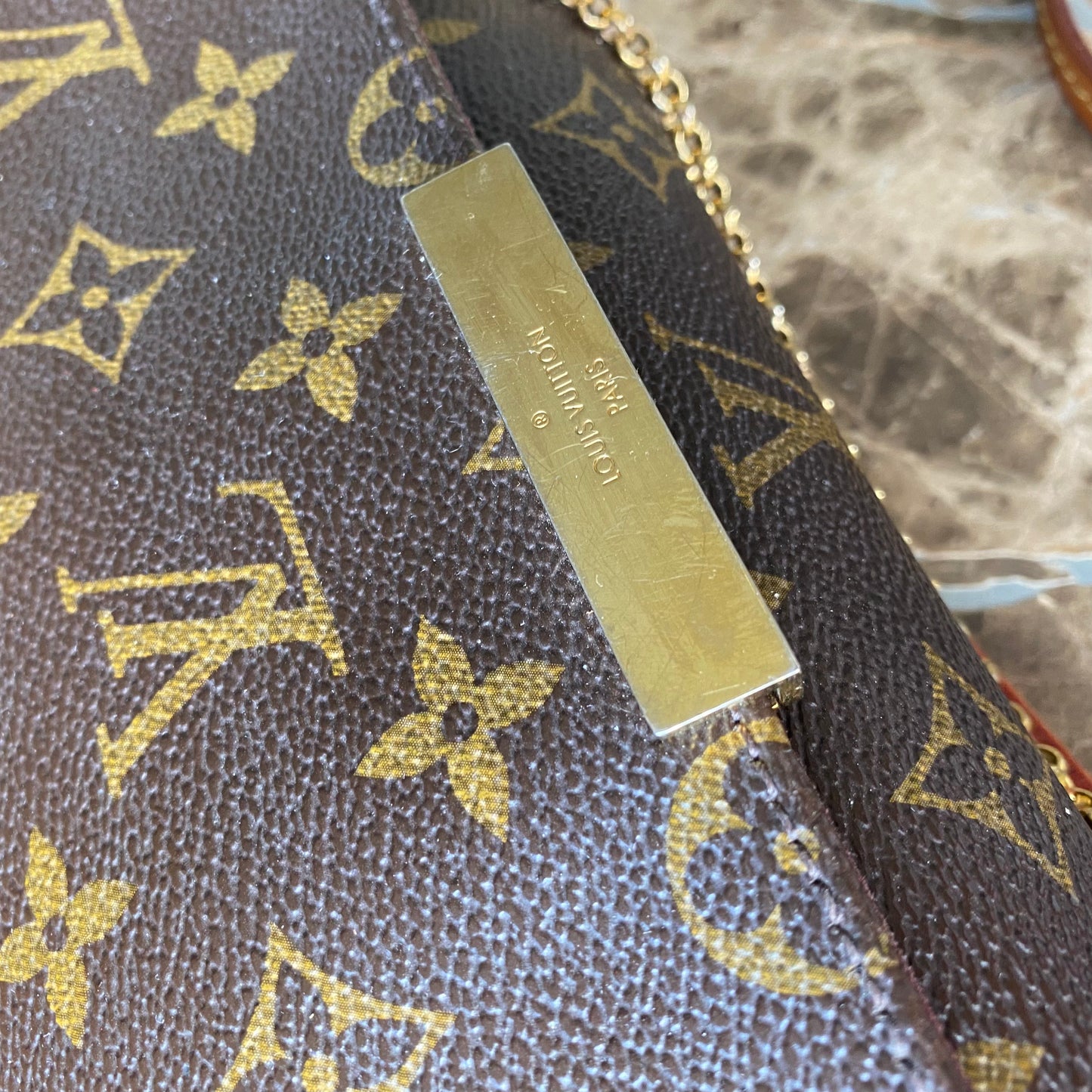 Louis Vuitton Monogram Favorite PM Clutch Crossbody