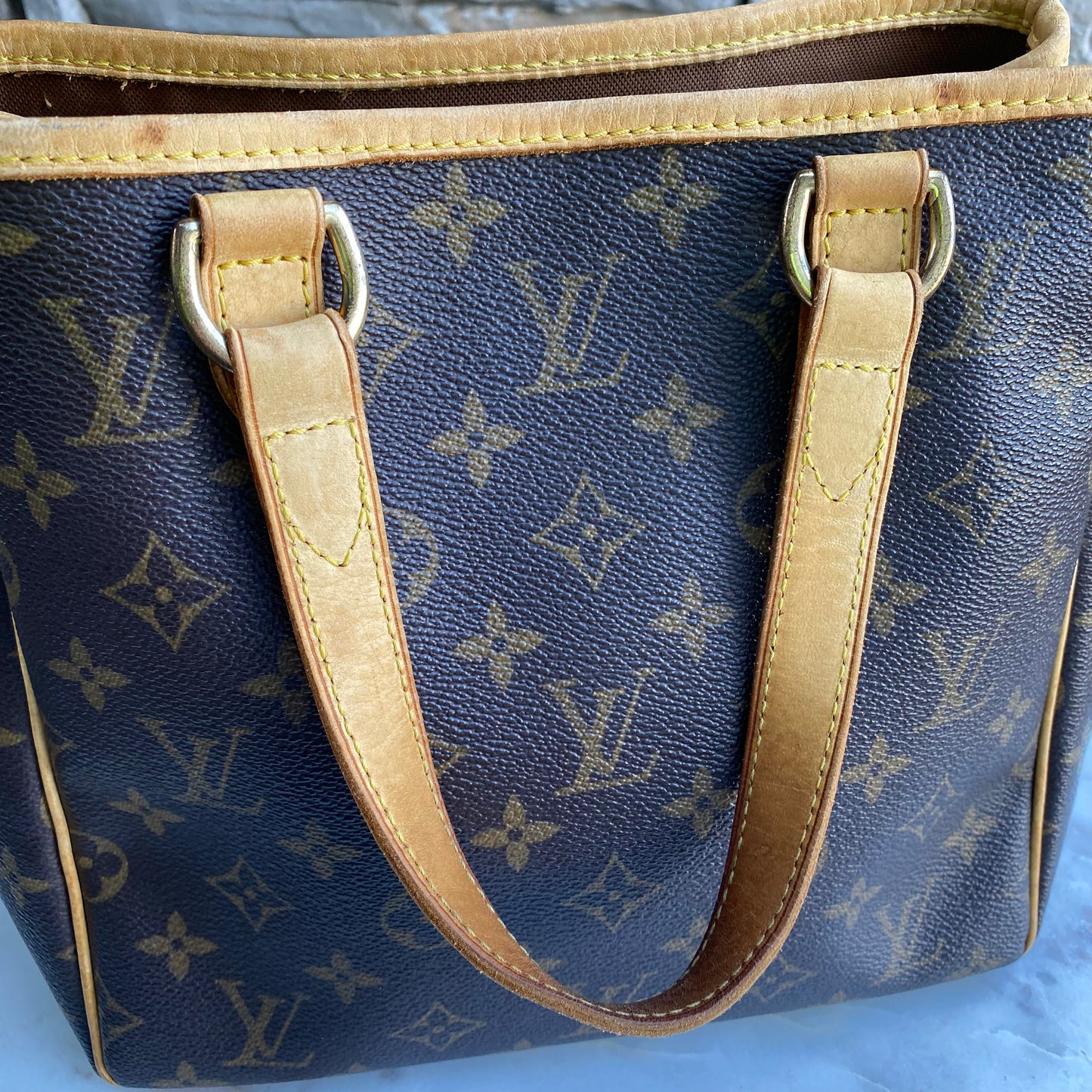Louis Vuitton Batignolles Vertical PM