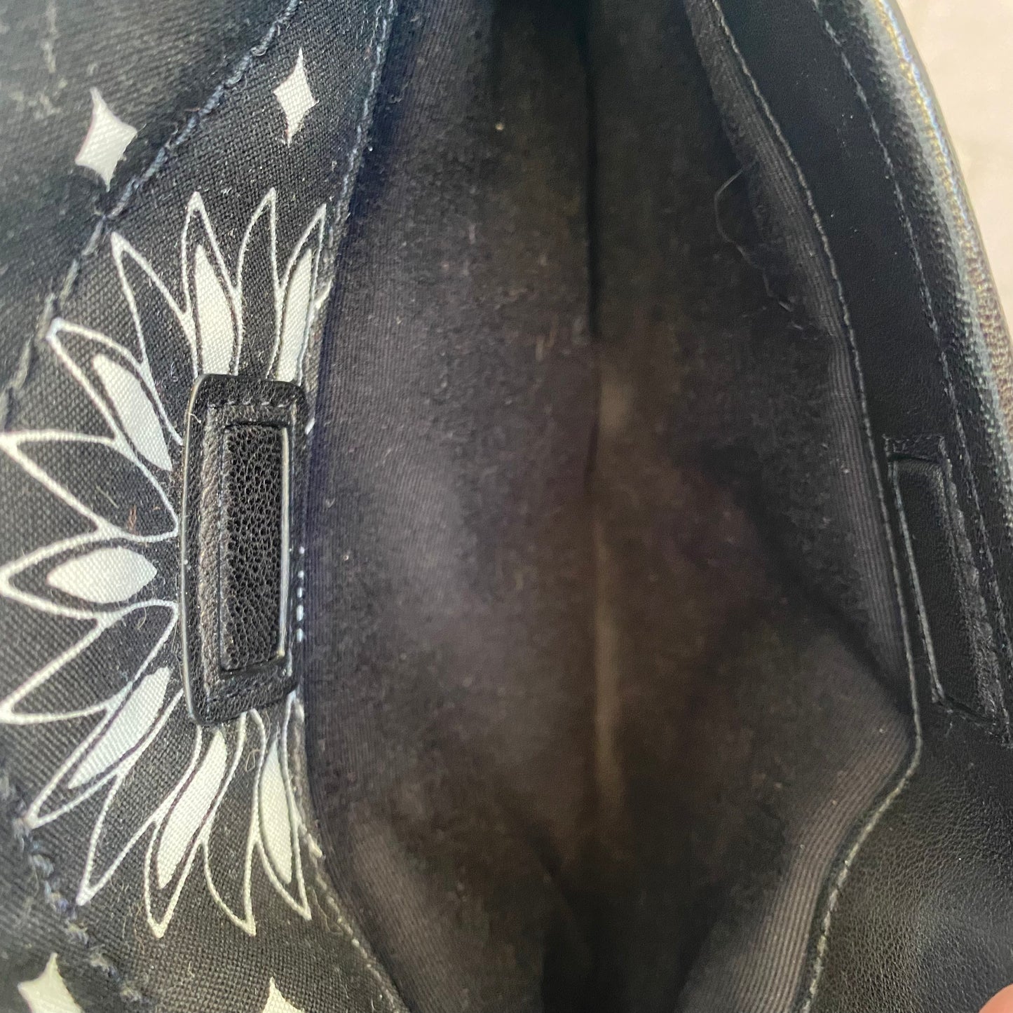 Saint Laurent Medium Chevron Bandana Niki