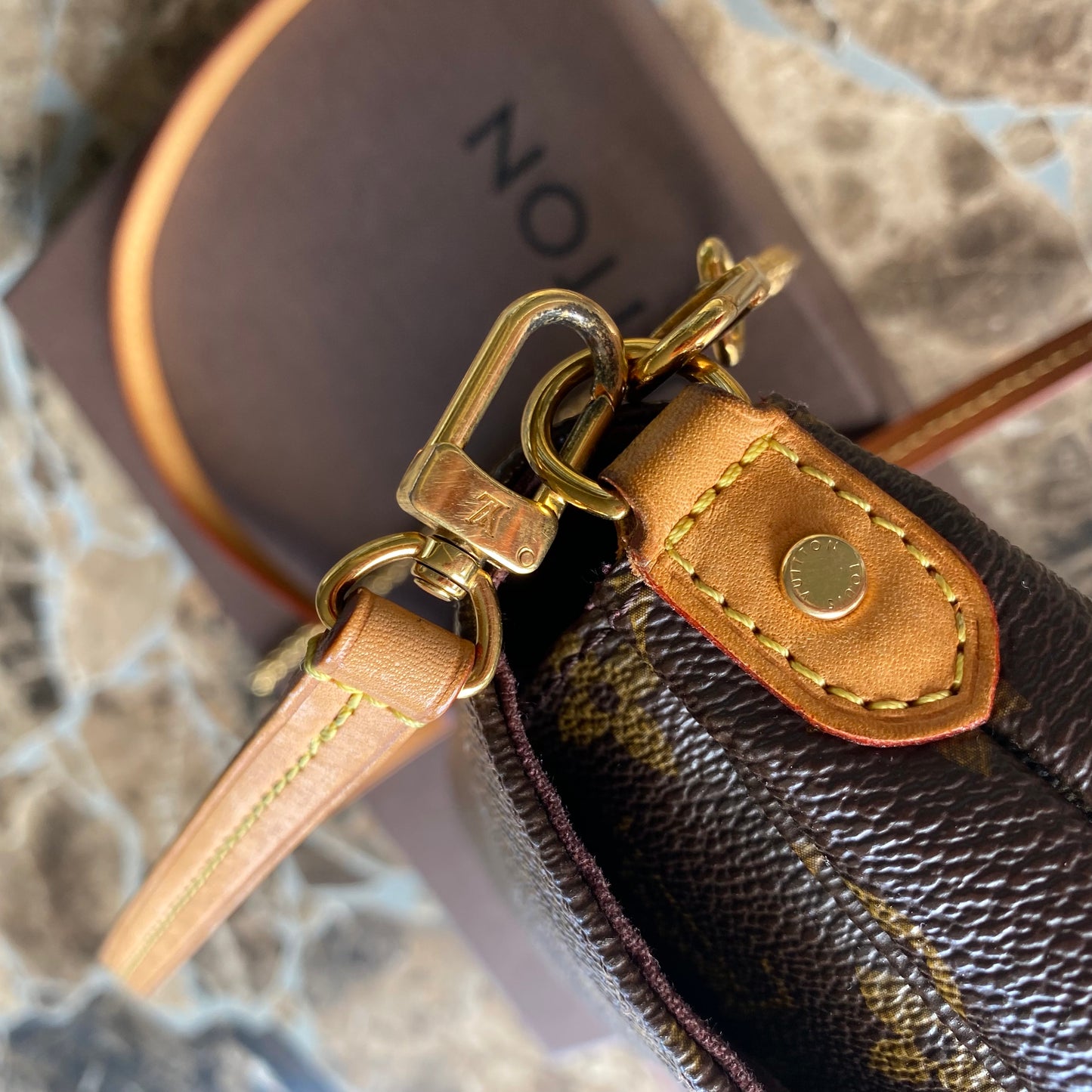 Louis Vuitton Monogram Favorite PM Clutch Crossbody