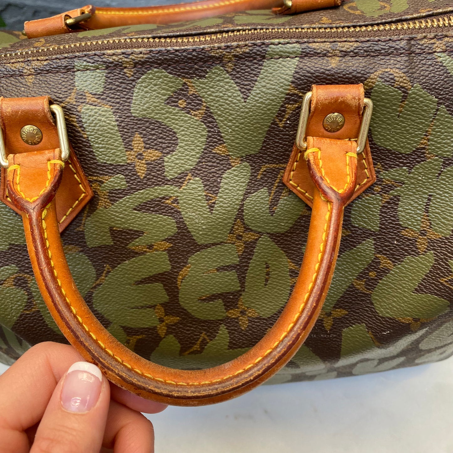 Louis Vuitton Graffiti Monogram Speedy 30