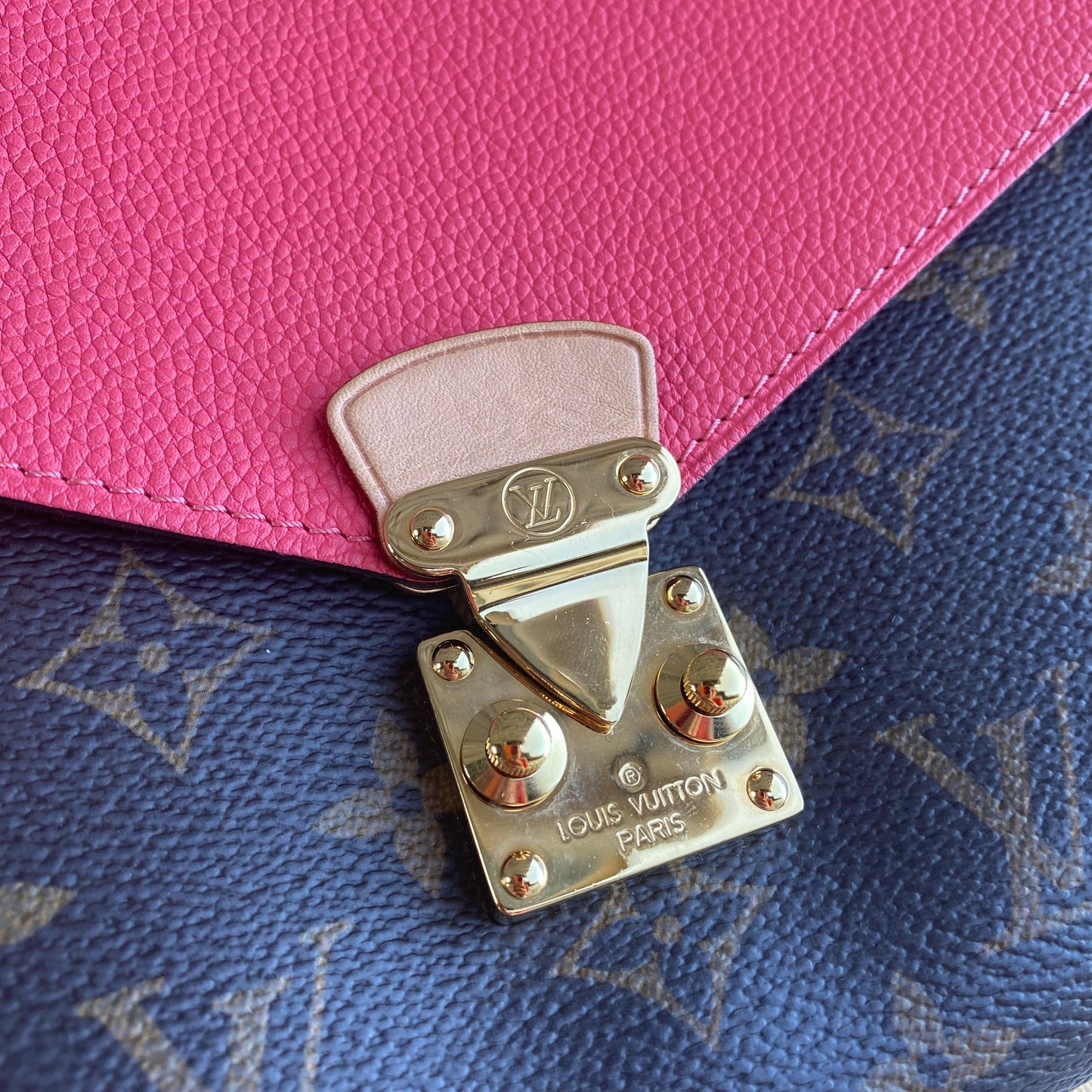Louis Vuitton Pallas Chain Monogram Dahlia Shoulder Bag