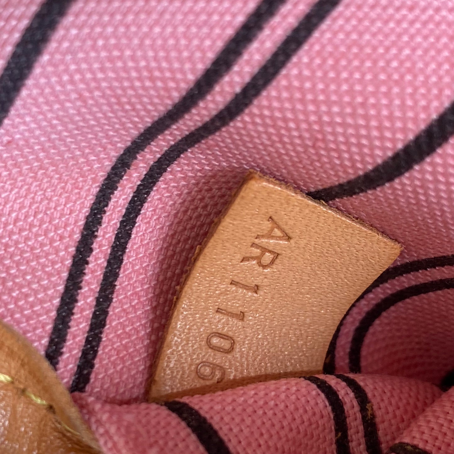 Louis Vuitton Neverfull MM Jungle Dots Tote