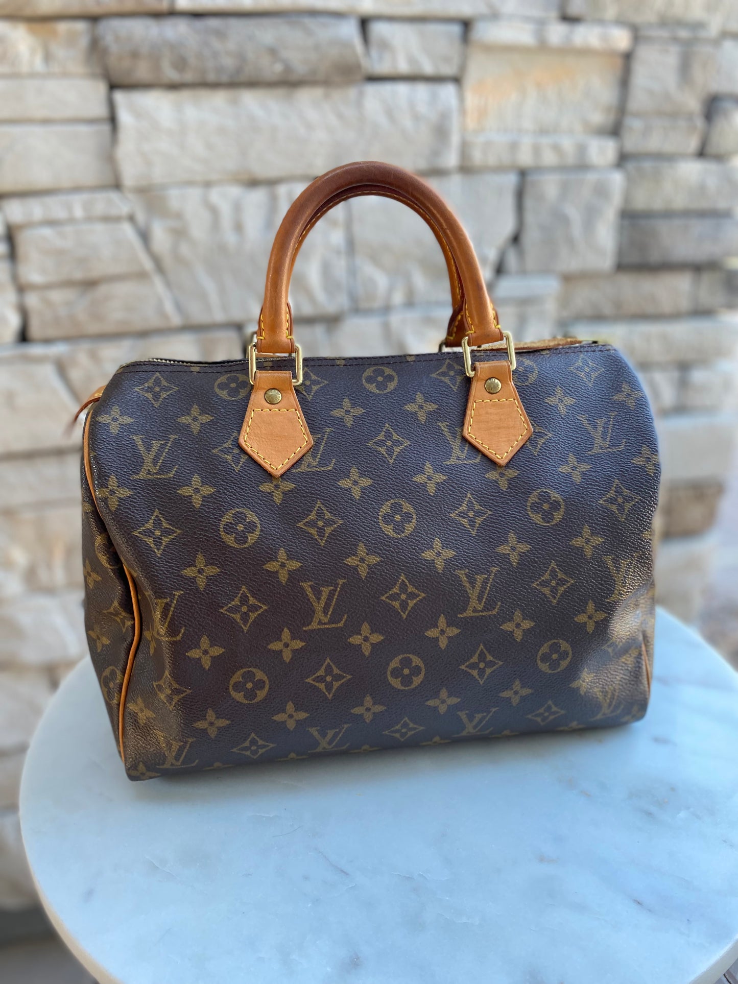 Louis Vuitton Monogram Speedy 30