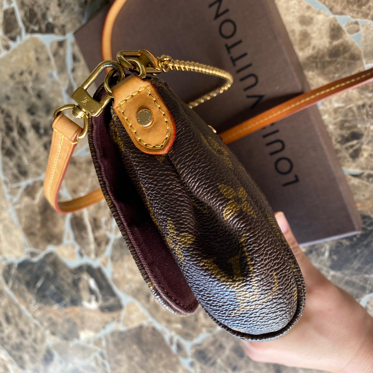 Louis Vuitton Monogram Favorite PM Clutch Crossbody
