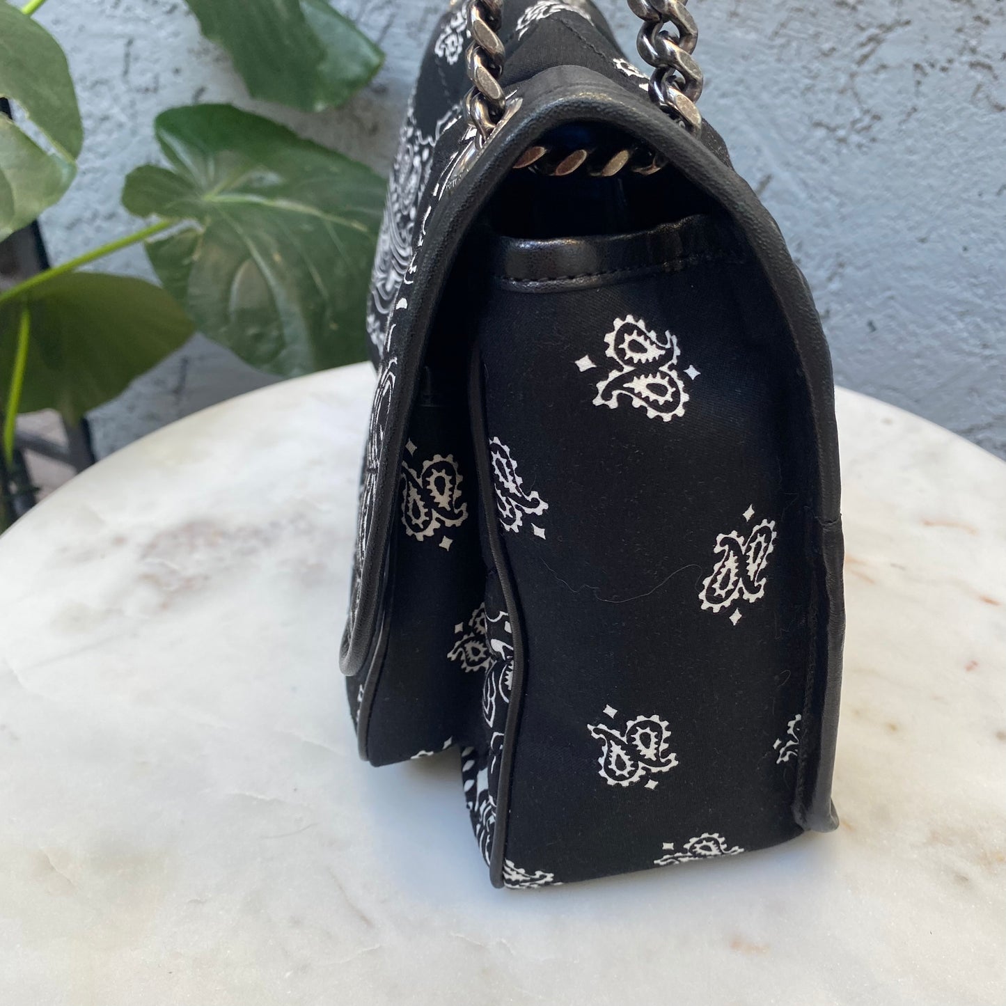 Saint Laurent Medium Chevron Bandana Niki
