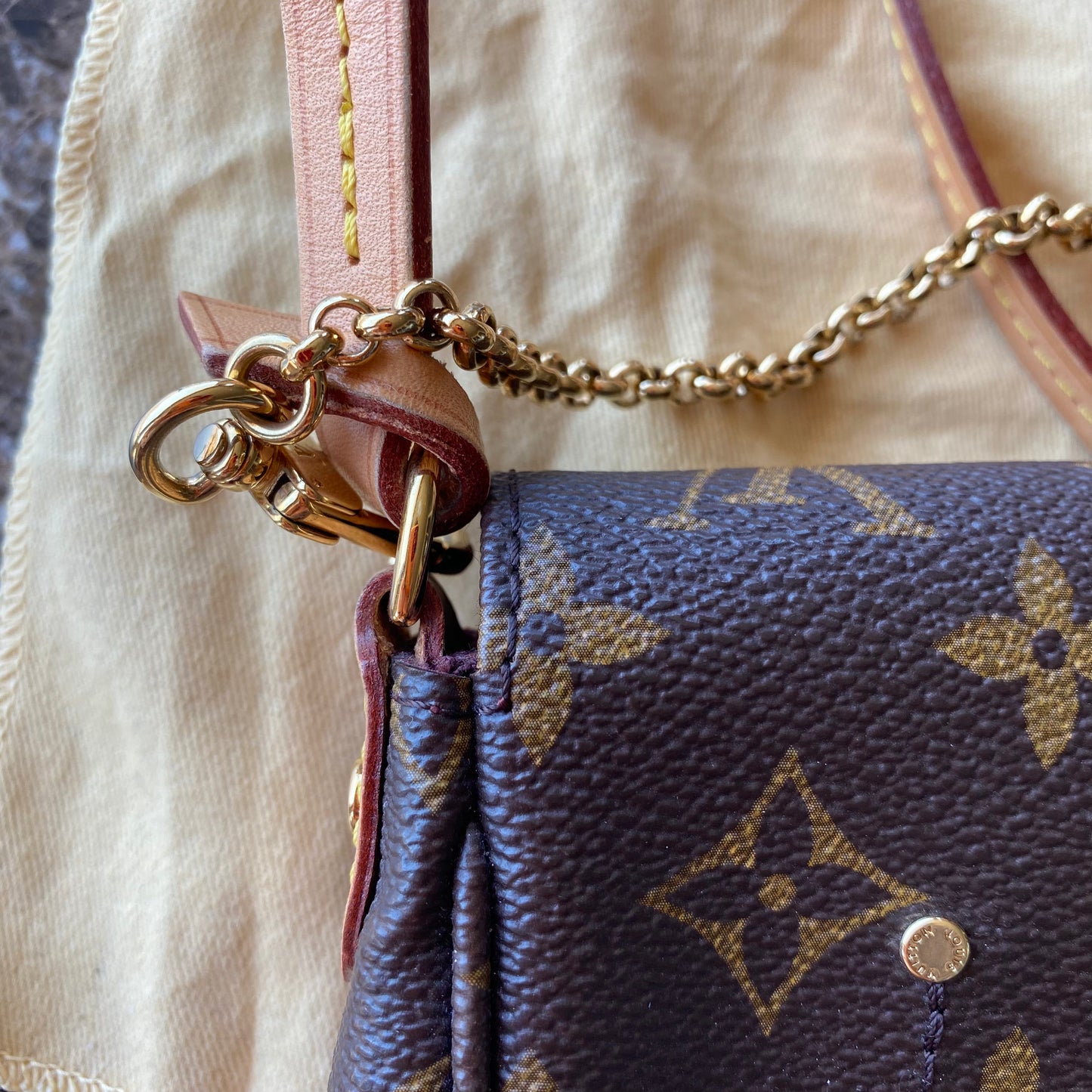 Louis Vuitton Monogram Favorite PM Clutch Crossbody