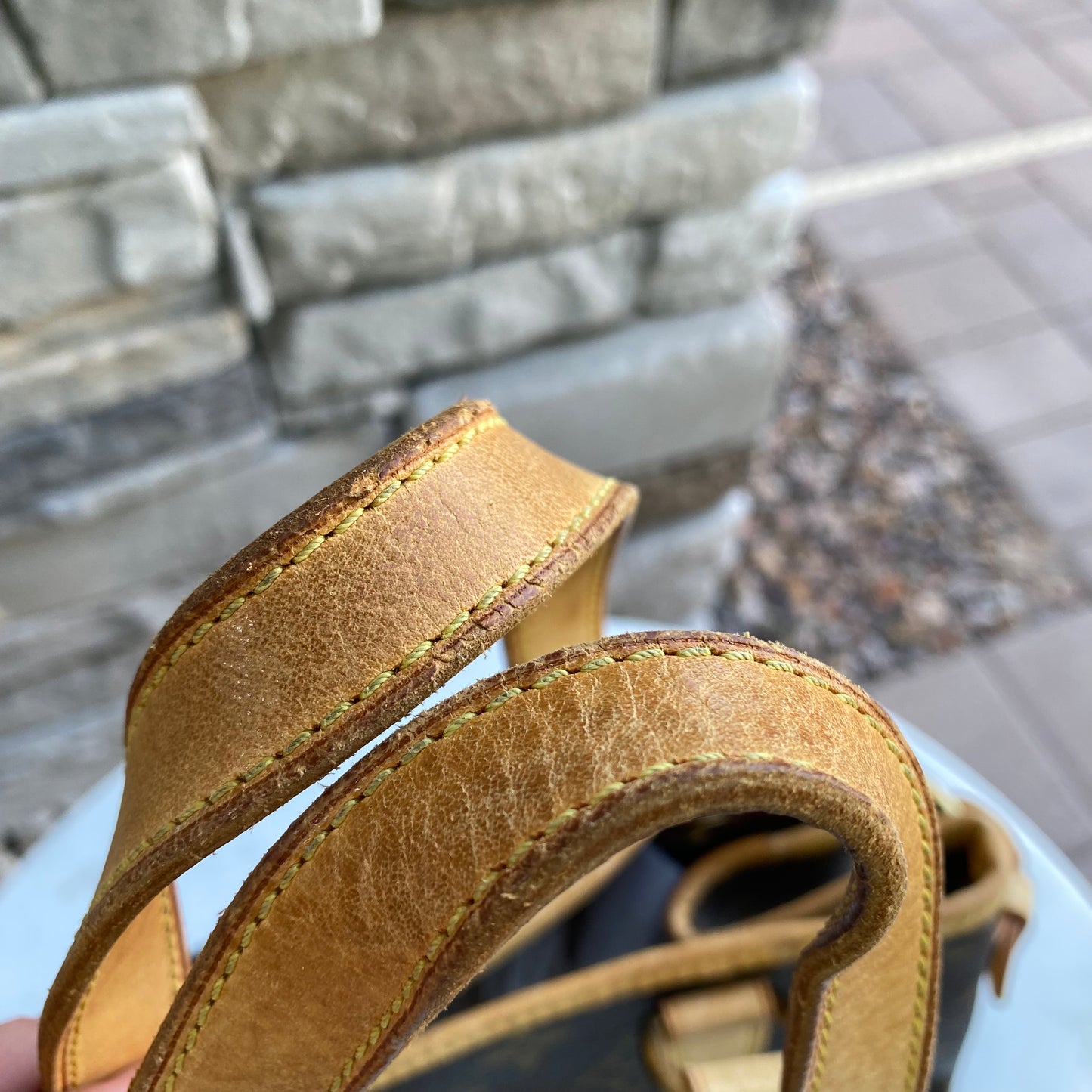 Louis Vuitton Batignolles Vertical PM
