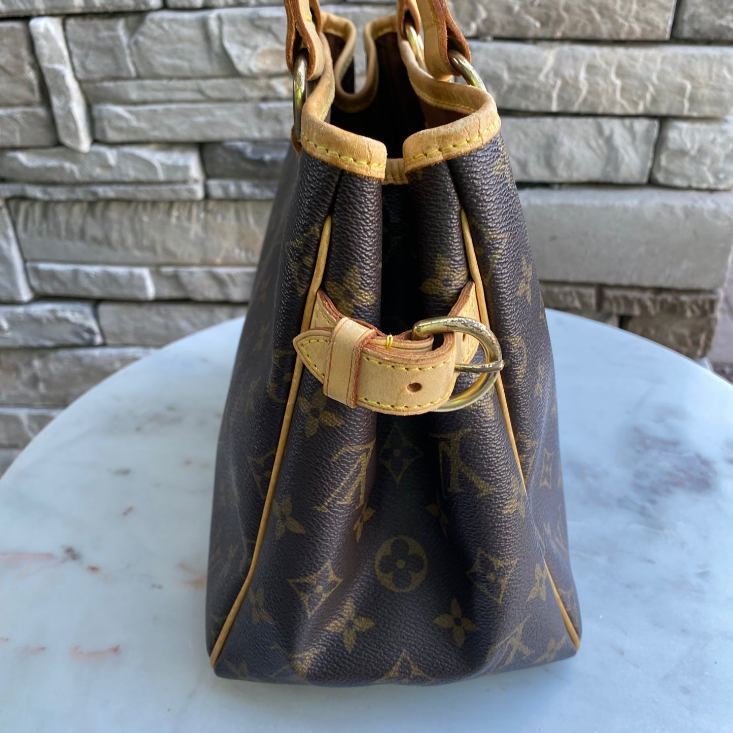 Louis Vuitton Batignolles Vertical PM