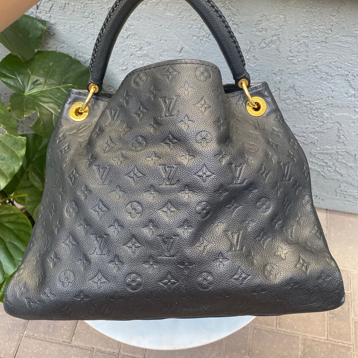 Louis Vuitton Empreinte Leather Artsy MM