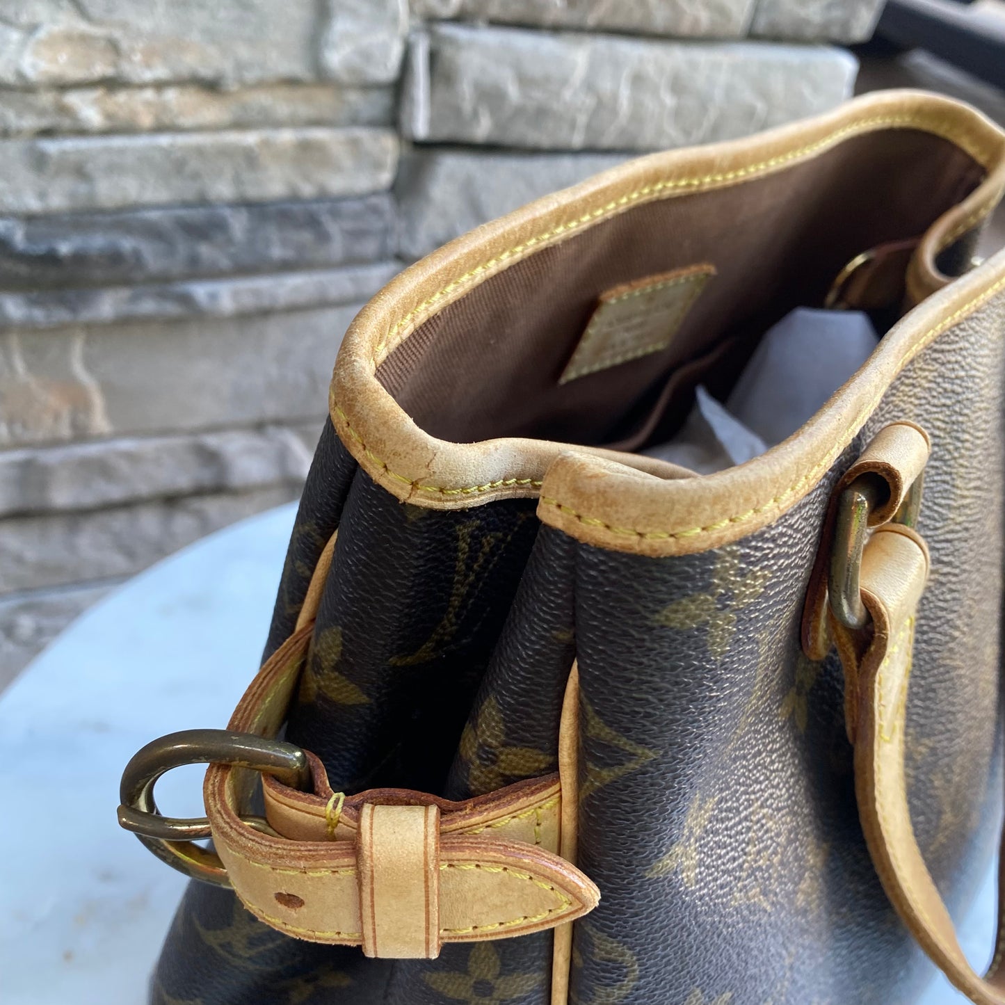 Louis Vuitton Batignolles Vertical PM