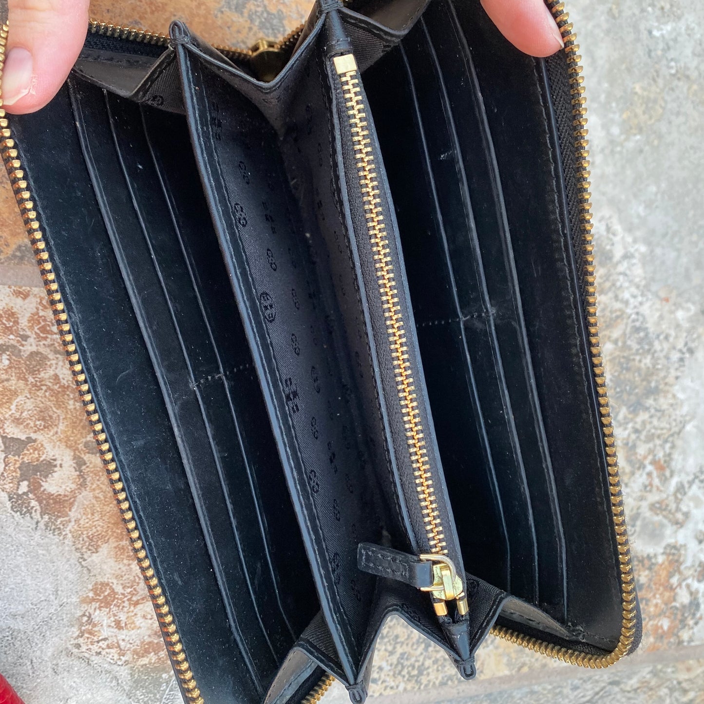 Tory Burch Block T Leather Continental Wallet
