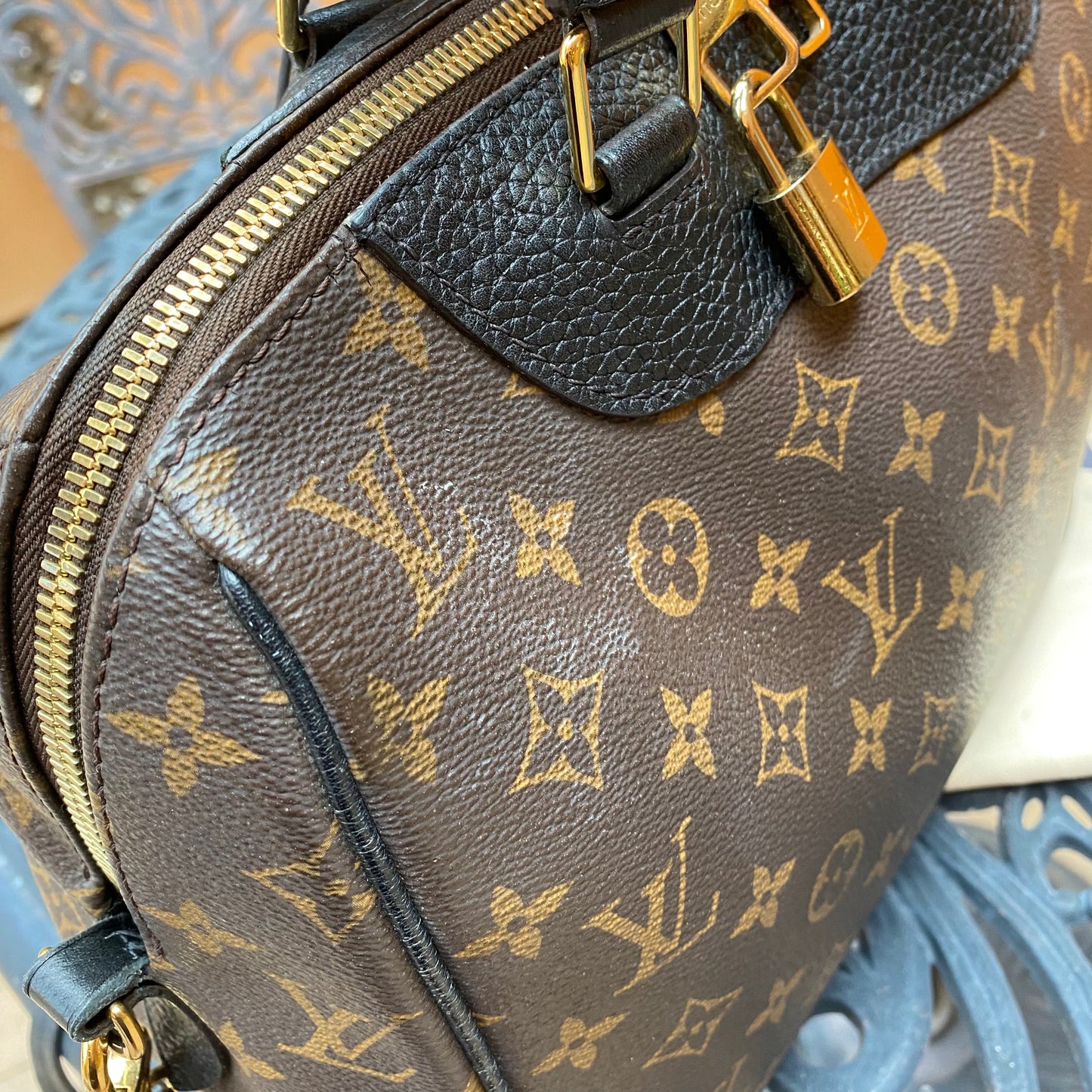 Louis Vuitton Leather & Monogram Canvas Retiro NM