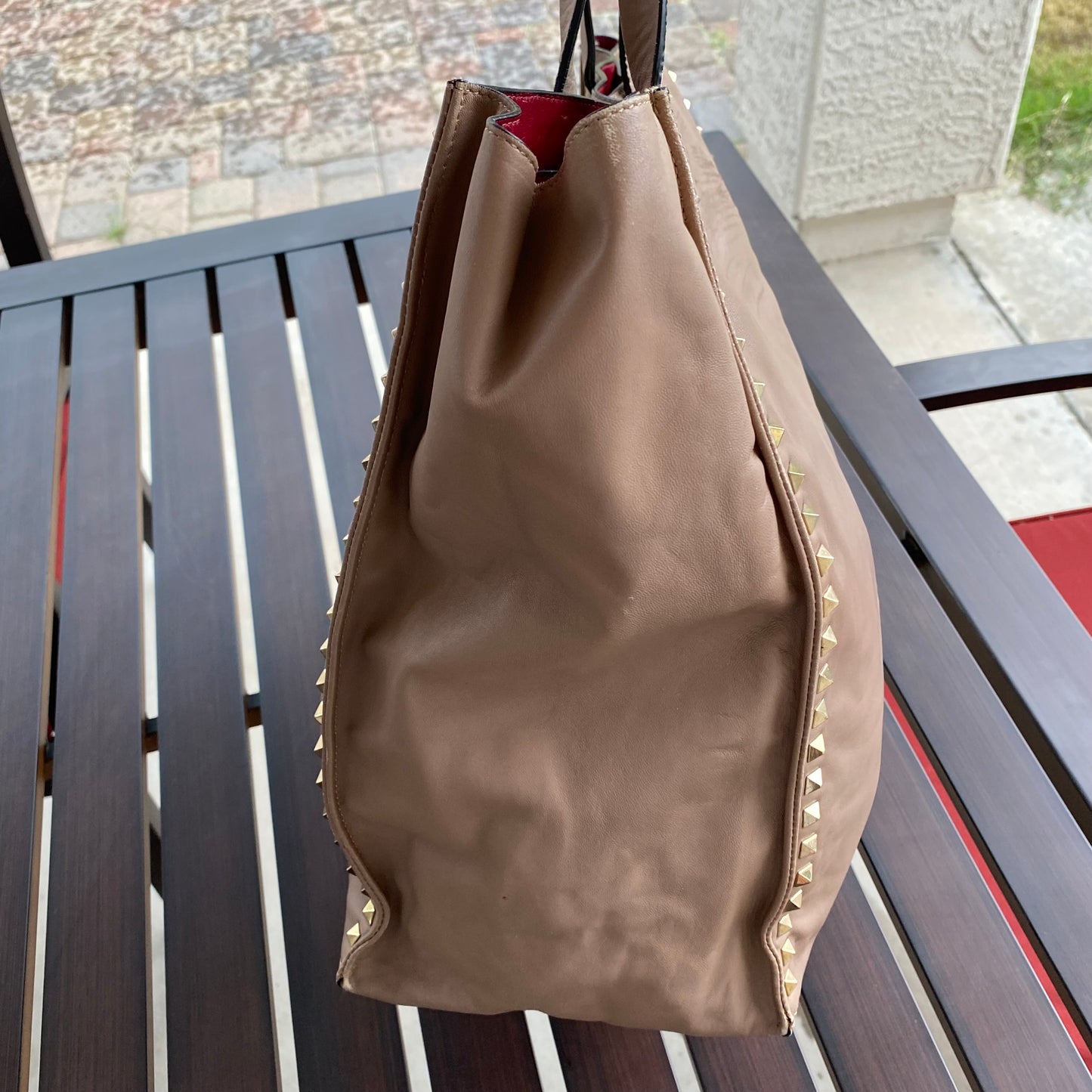 Valentino Garavani Rockstud Studded Leather Shopper Tote