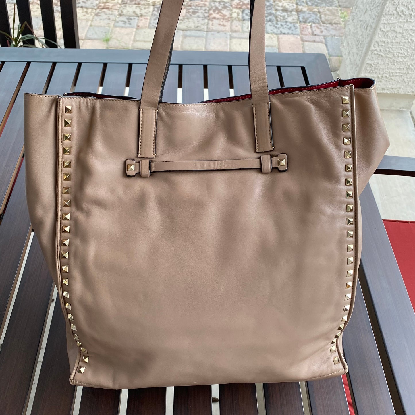 Valentino Garavani Rockstud Studded Leather Shopper Tote