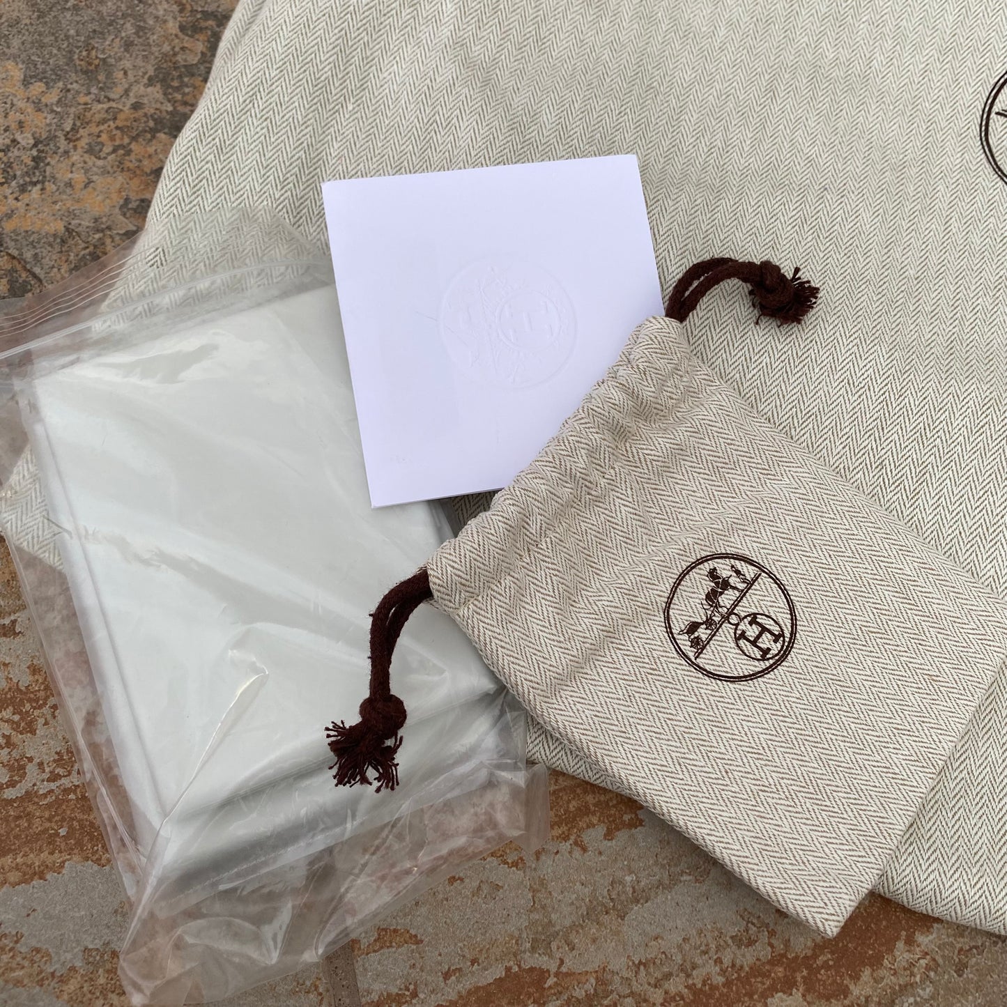 Hermès Clemence Lindy 34 Hobo Shoulder Bag