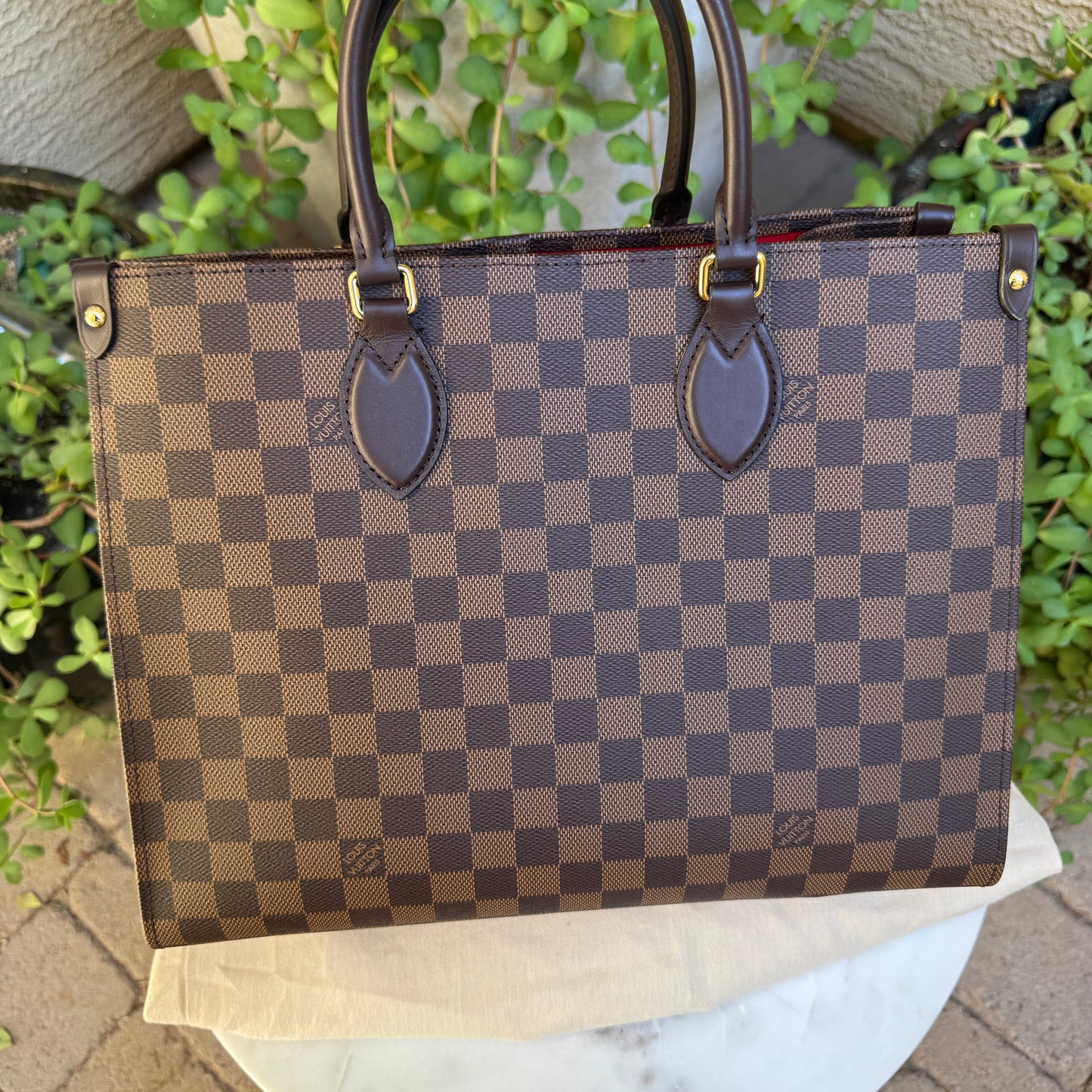 Louis Vuitton Damier Ebene OnTheGo MM