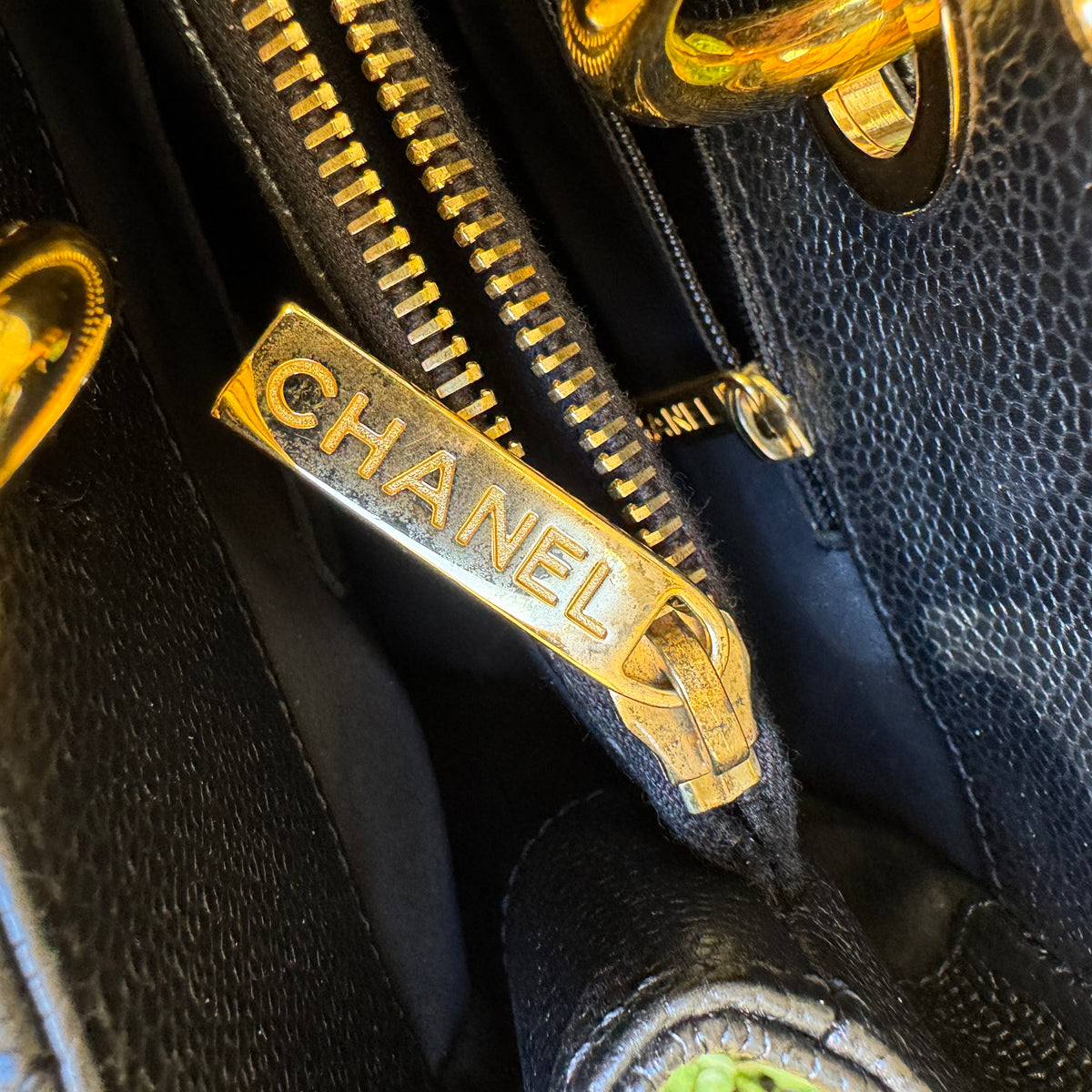 Chanel Classic Vintage Jumbo Caviar Single Flap