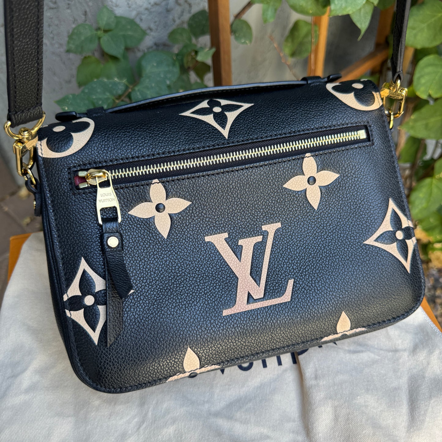 Louis Vuitton Empreinte Leather Metis Crossbody