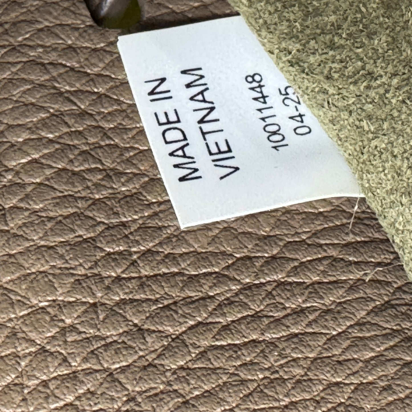 Tory Burch Lee Radziwill Pebbled Leather Shoulder Bag